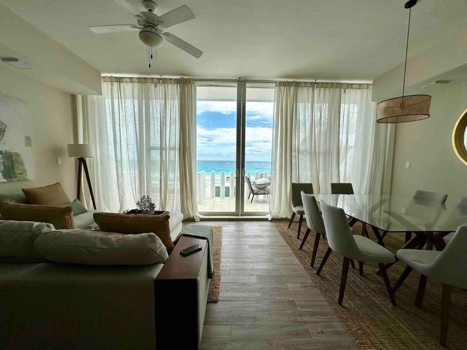 Deluxe Ocean View 3B Villa with Great Location