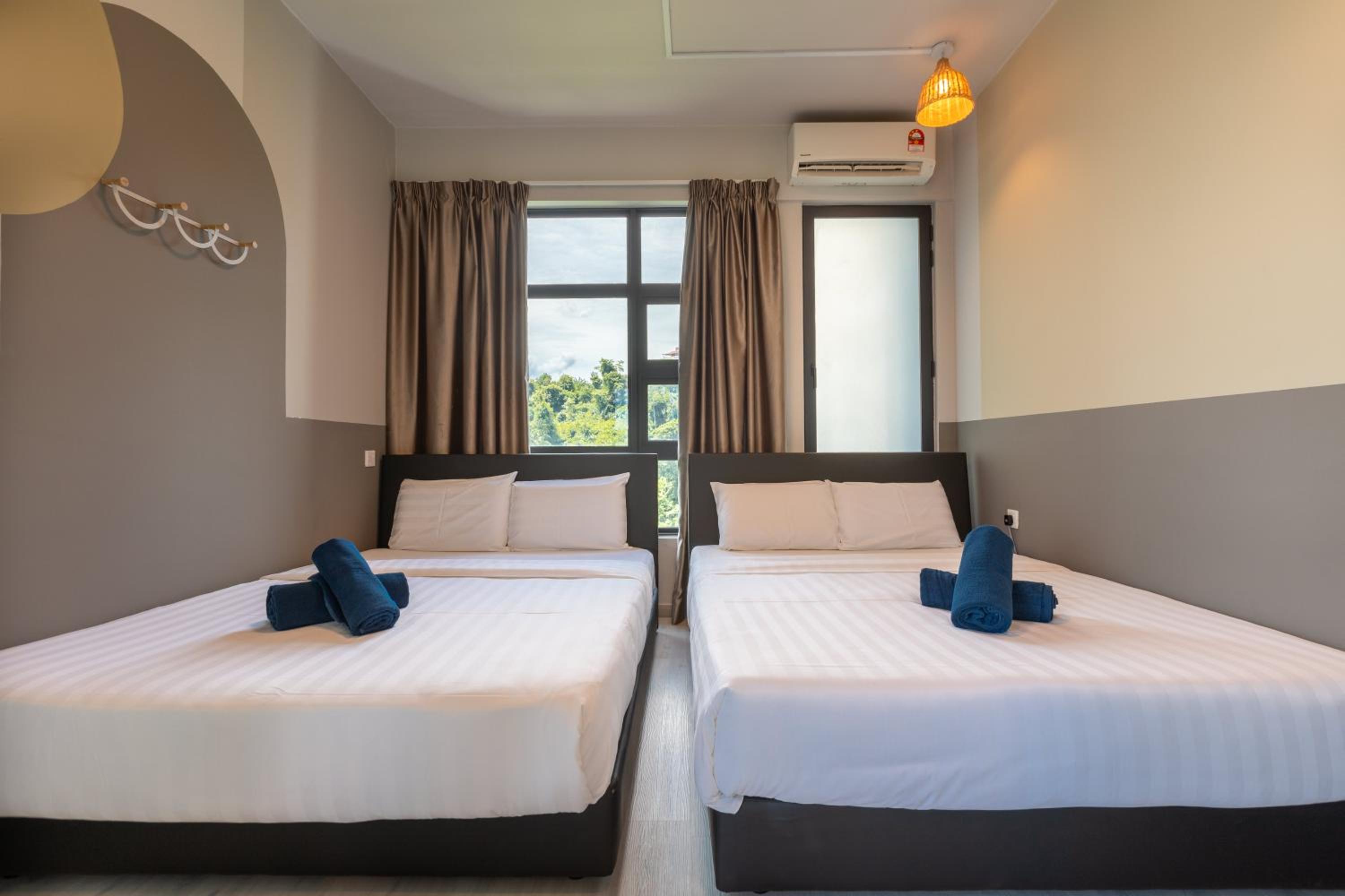 HayBay Jesselton Quay Deluxe Seaview Suite 海景观 view 2