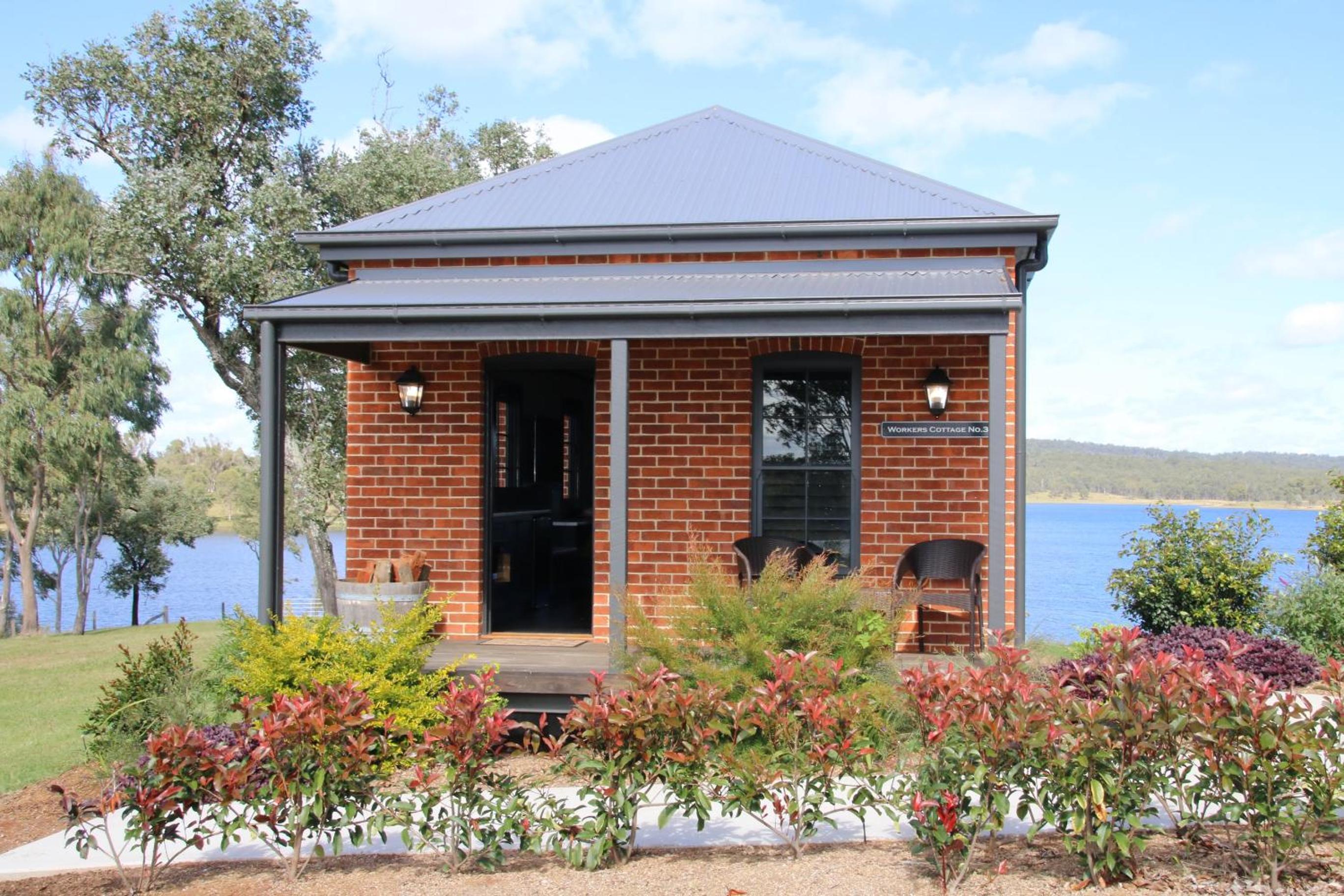 Dusty Hill Vineyard - Moffatdale