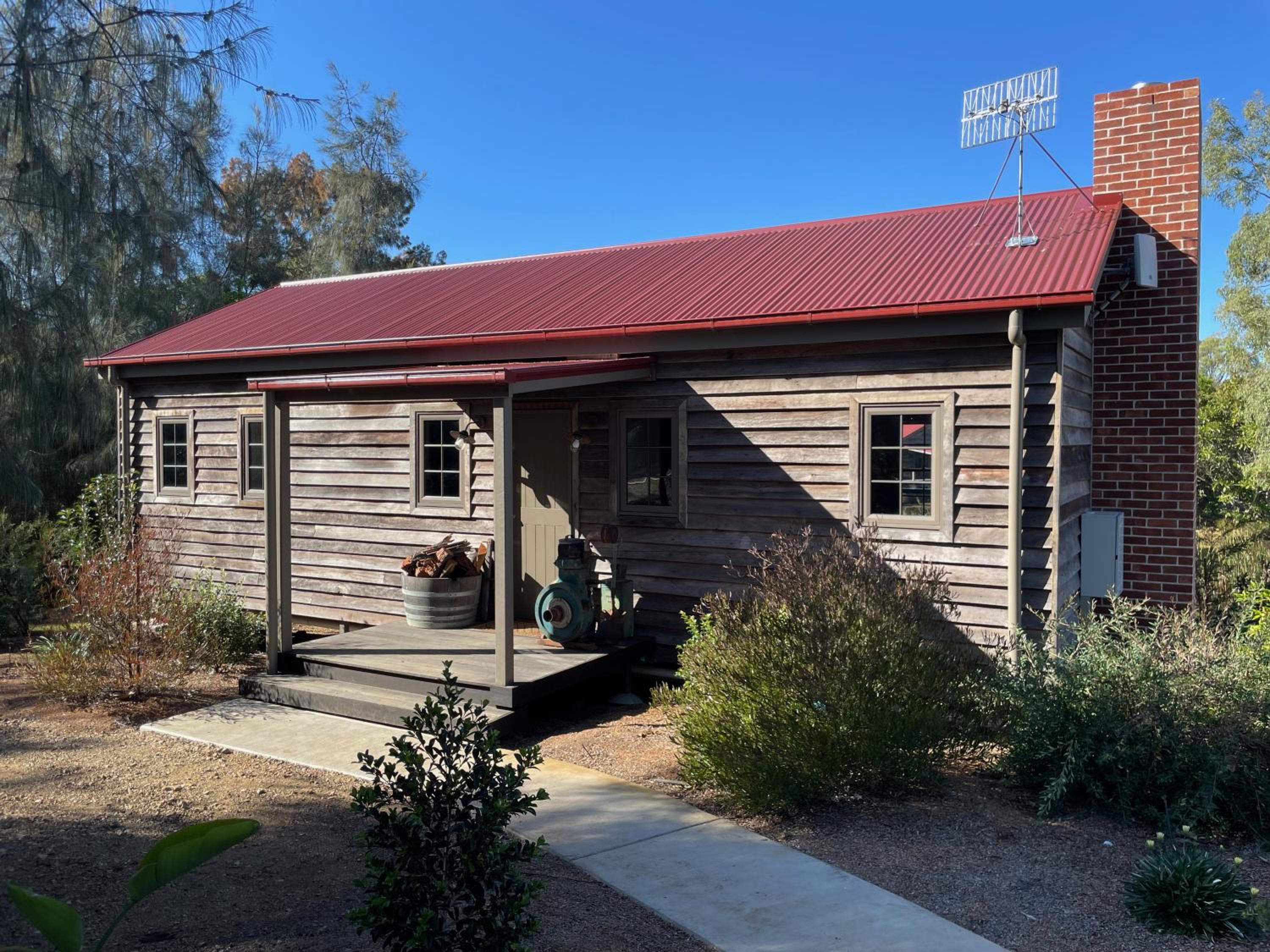 Dusty Hill Vineyard - Moffatdale