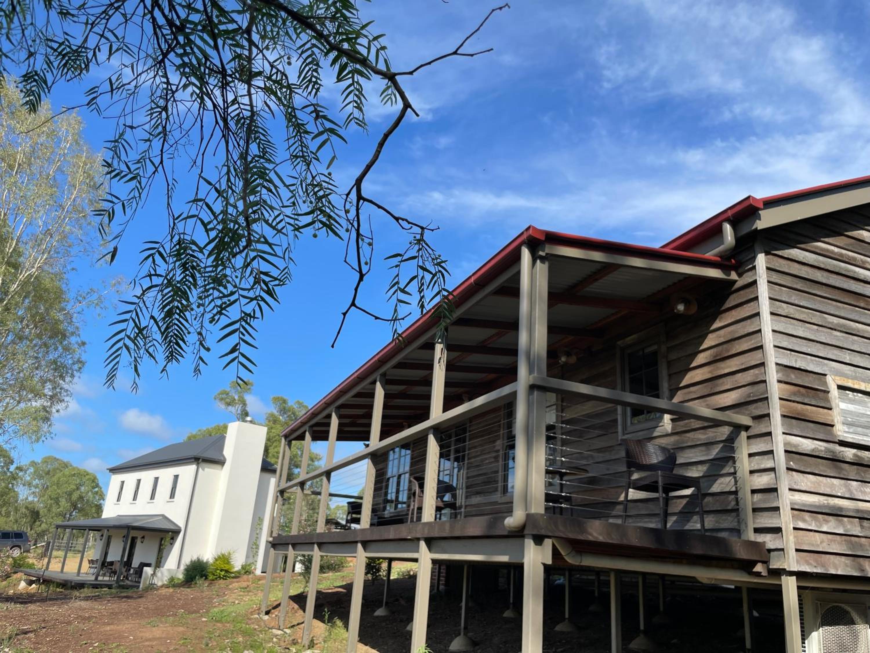 Dusty Hill Vineyard - Moffatdale