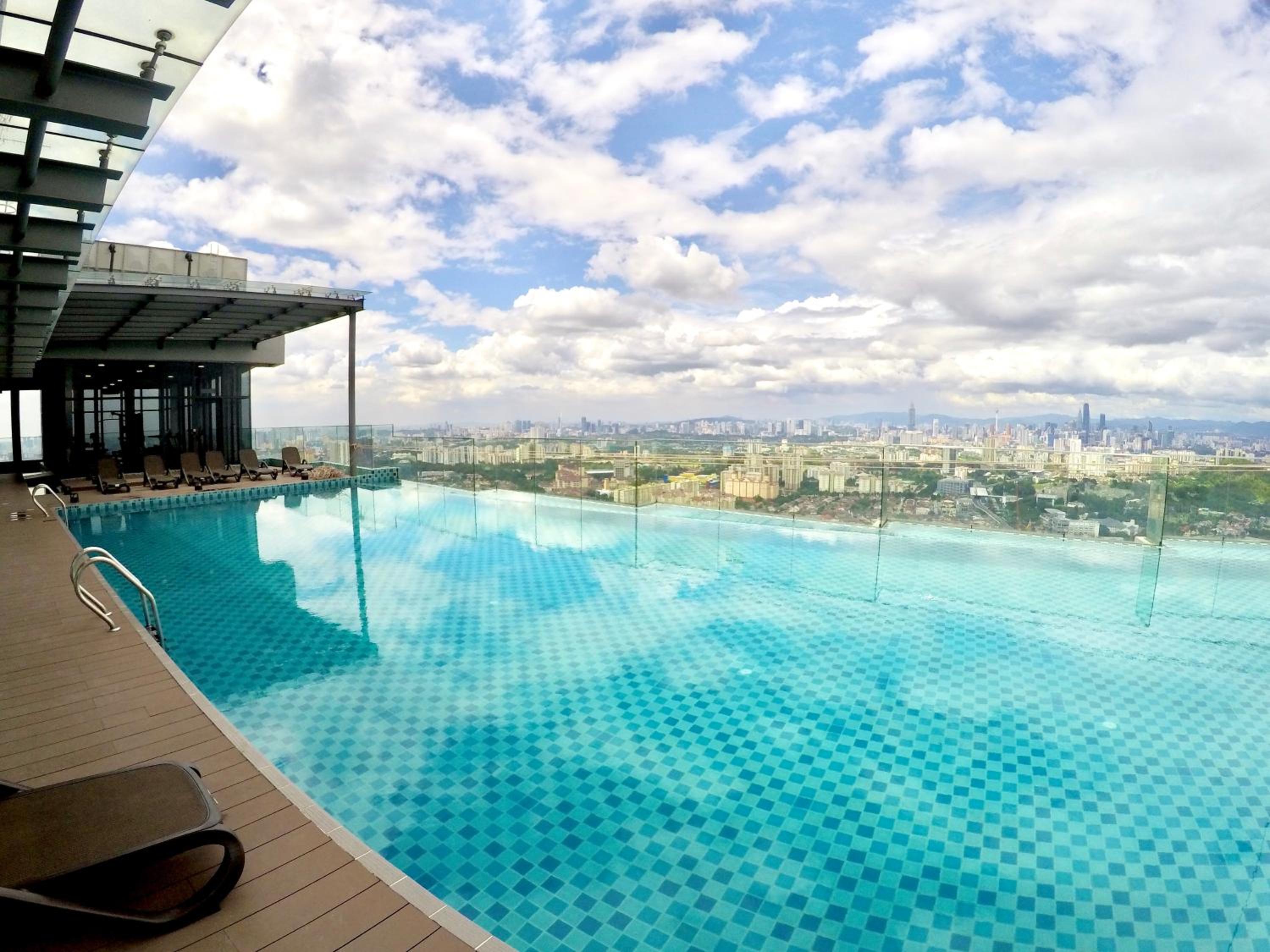 EkoCheras Suites, Kuala Lumpur 1-4 Pax