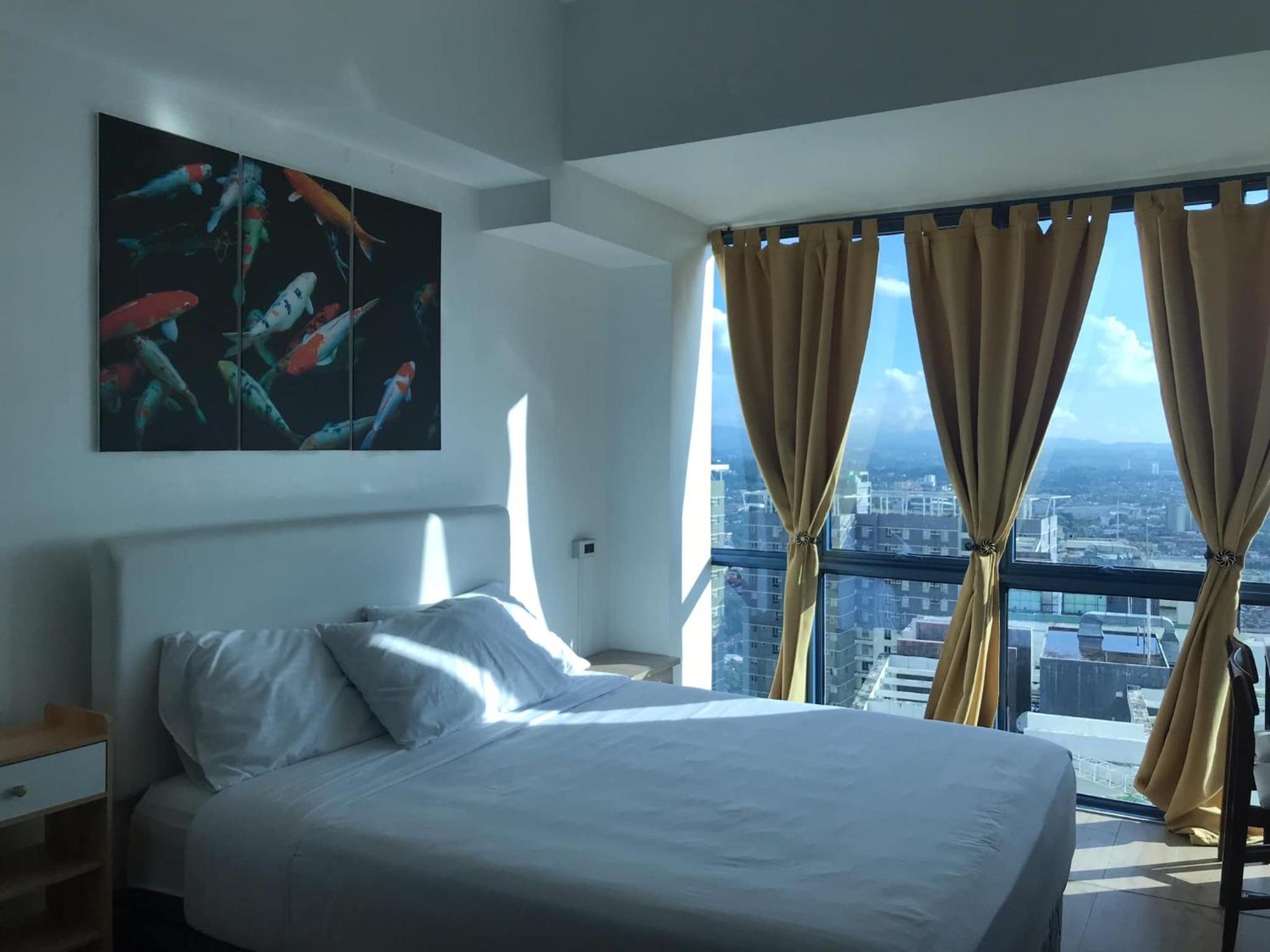 Luxury 2-BR, 2 Baths Condo at 38 Park Ave with Panoramic View