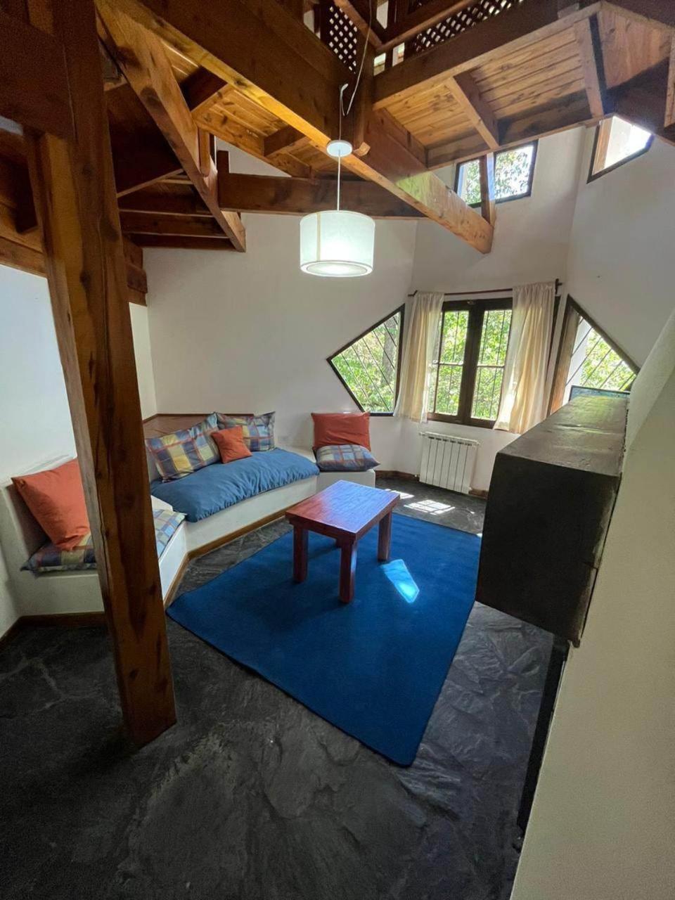 Casa grande con parrilla