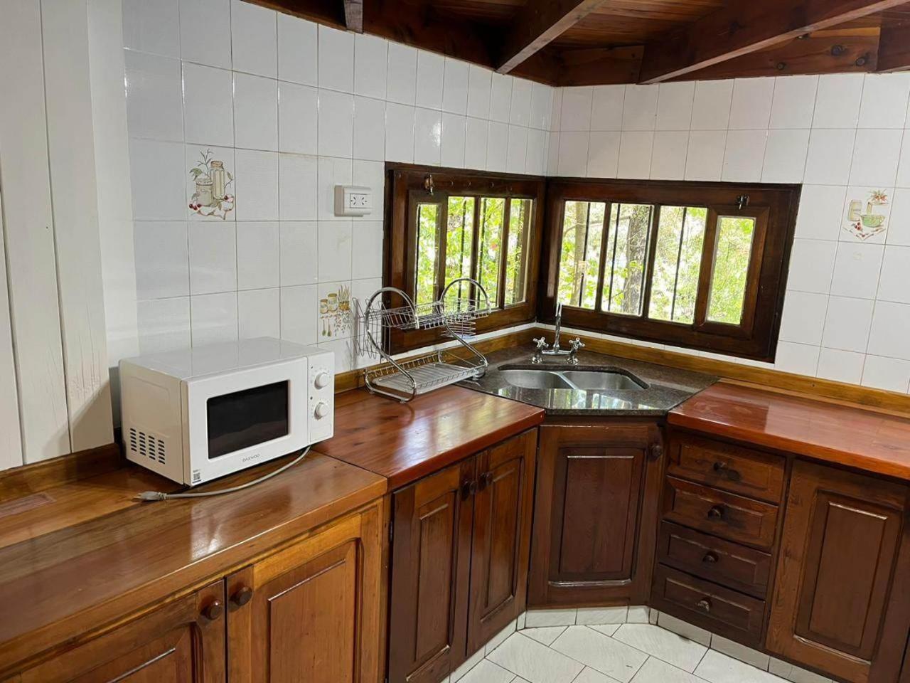 Casa grande con parrilla