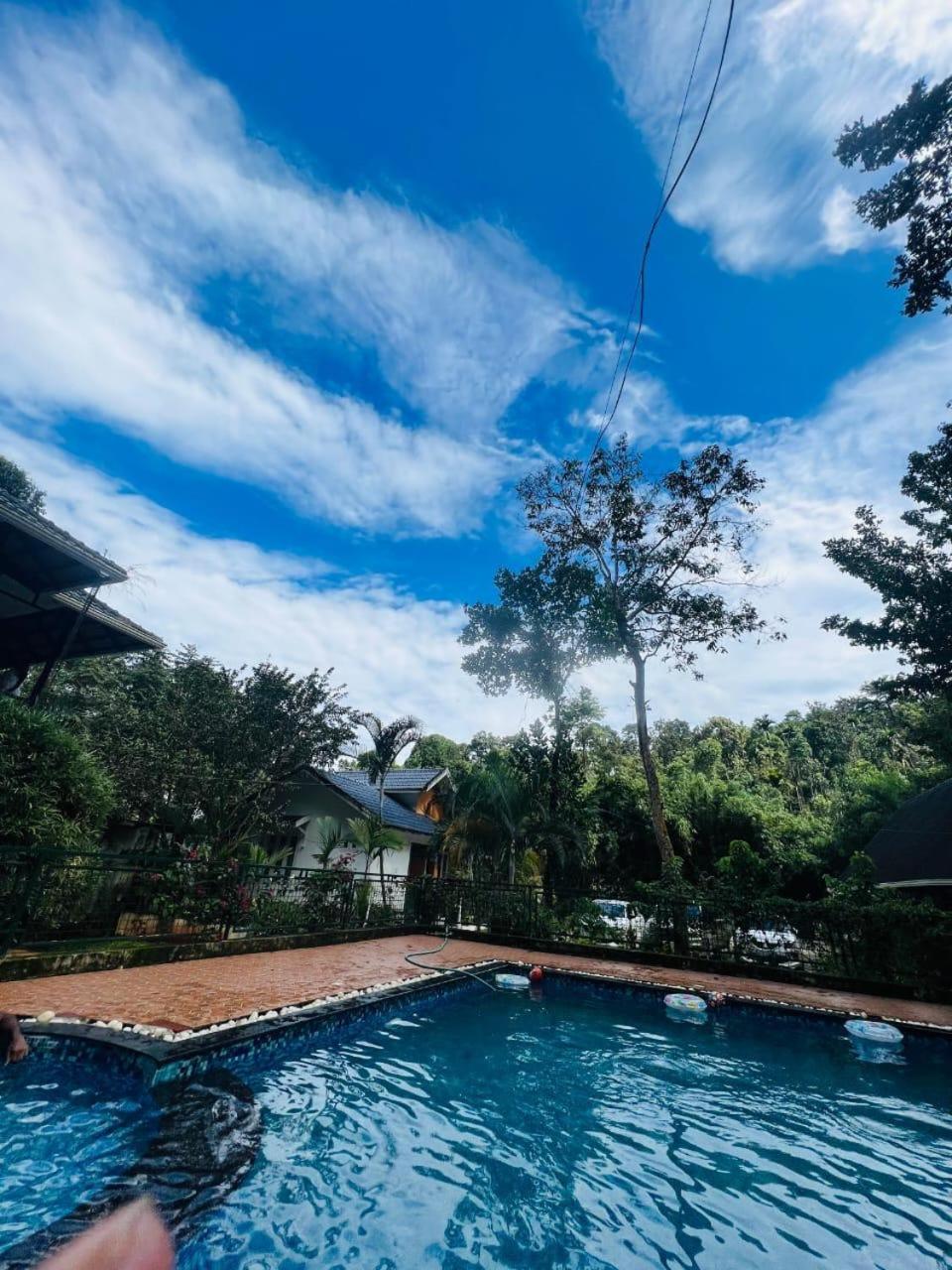 Brook Valley Resort