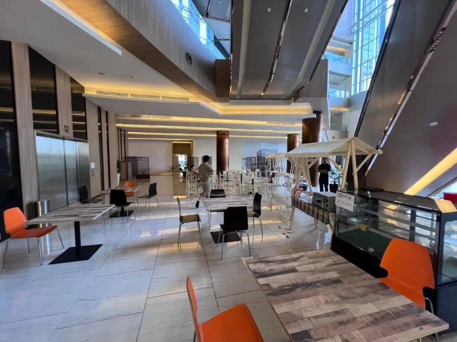 Pinnacle PJ-PS4-Netflix-KLCC View-5pax photo 7