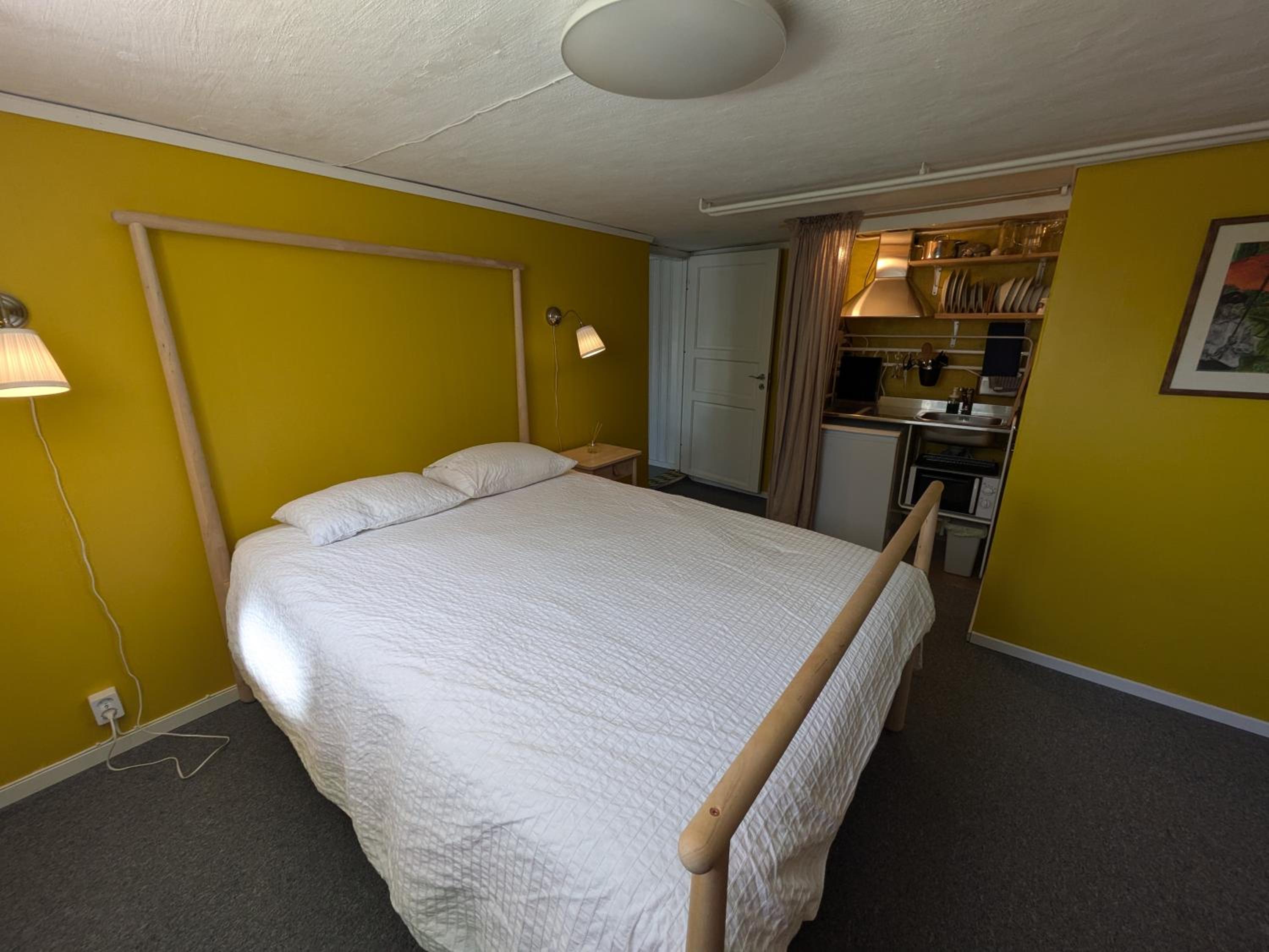 Guest flat in a family house close to city center view 2