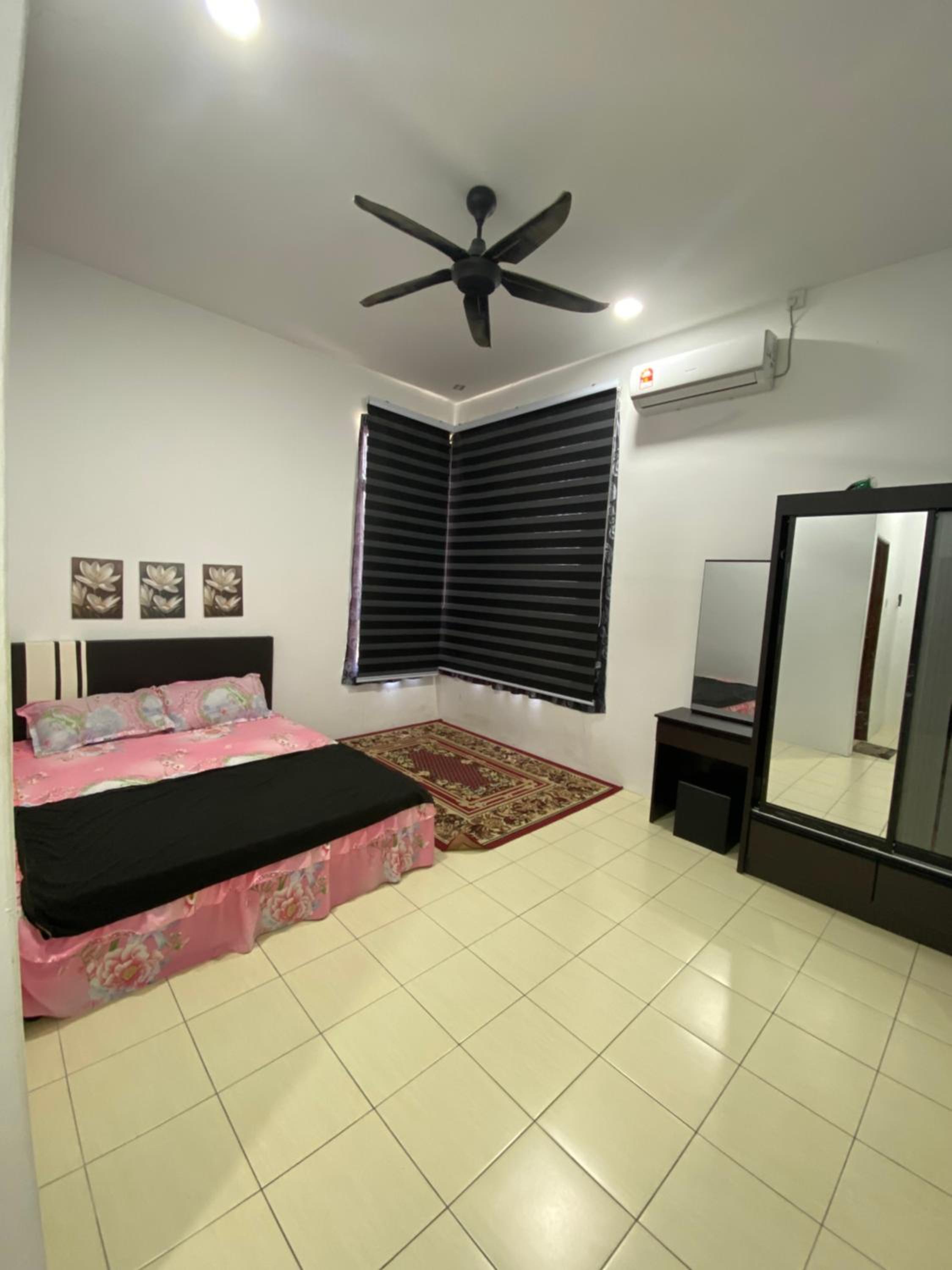 Ikhwan HOMESTAY CHERATING