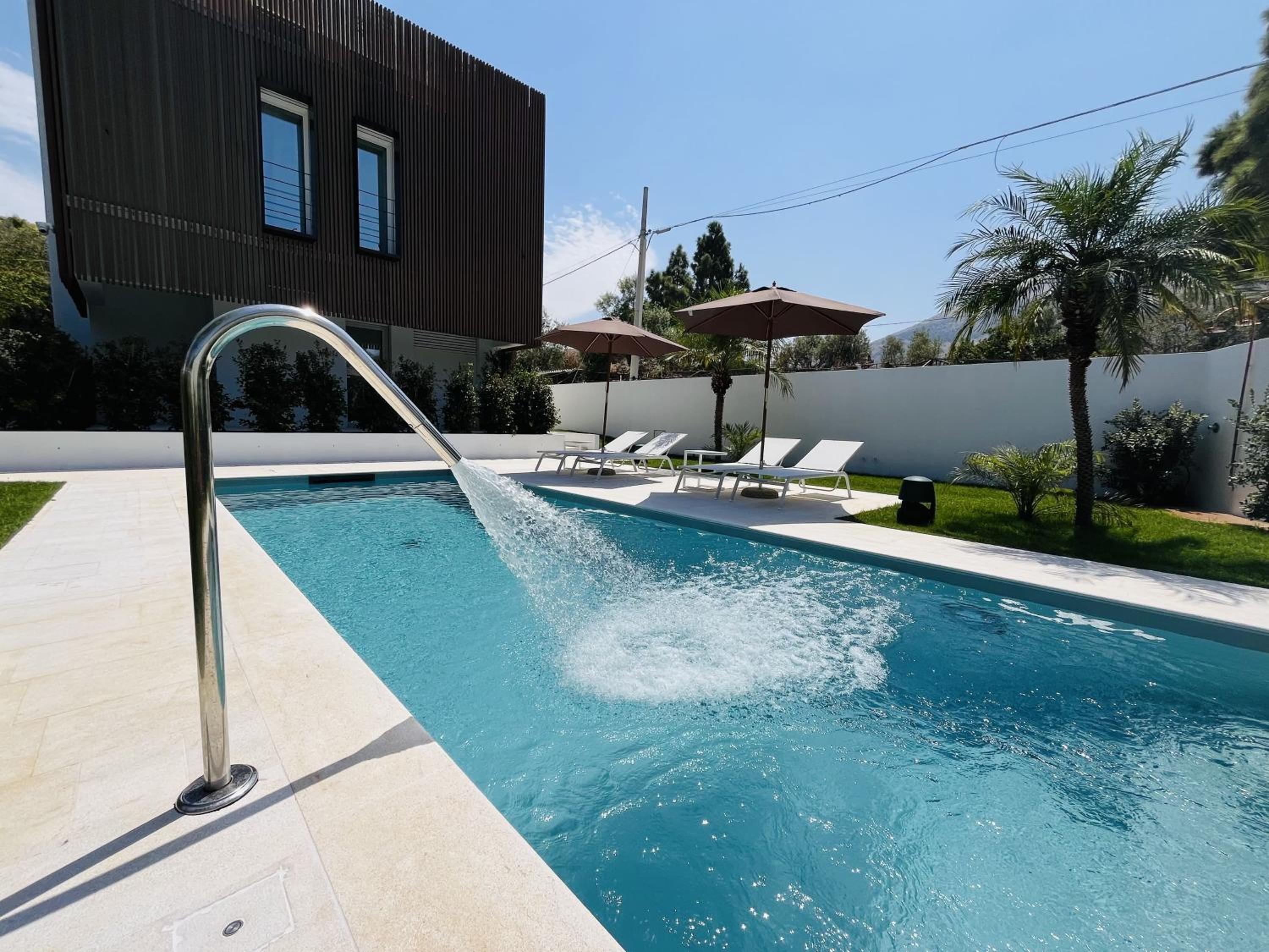 Marina Boutique Rooms view 3