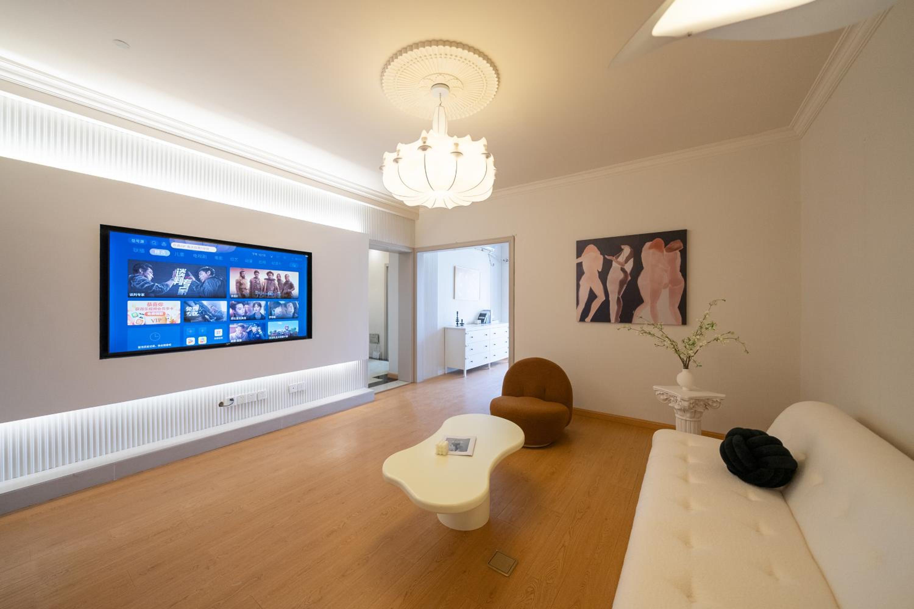 Molly House - The Bund Riverview, Near Nanjing East Road 3-Bedrooms with Elevator Apartment, Near the subway