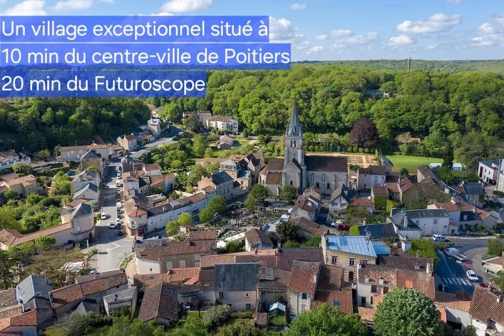 Petite maison atypique à 20min du Futuroscope, avec terrasse