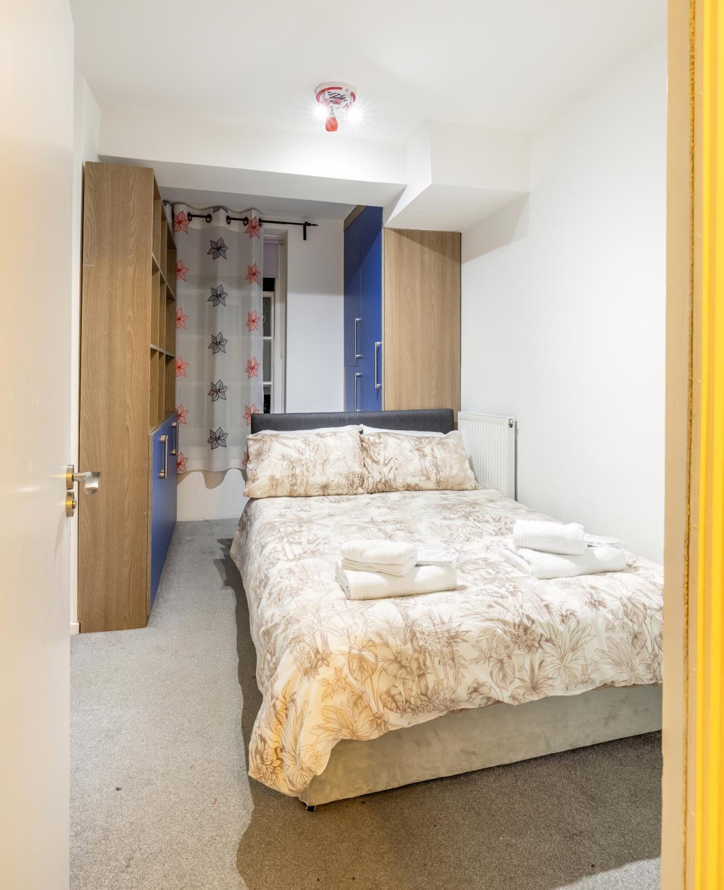 Quiet location in central London, close to Paddington, Regent Park, Lord's Cricket, late check-in