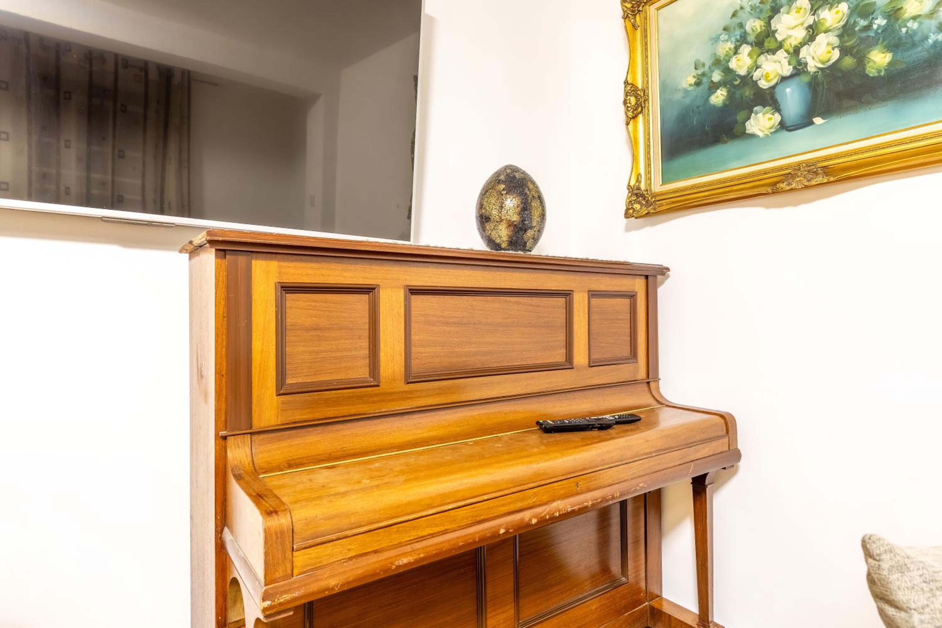 Quiet location in central London, close to Paddington, Regent Park, Lord's Cricket, late check-in