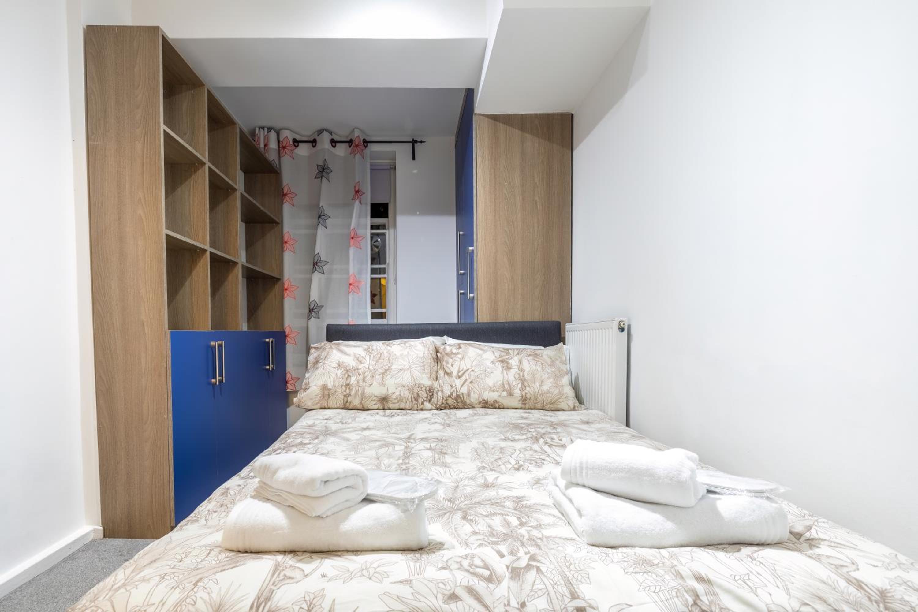 Quiet location in central London, close to Paddington, Regent Park, Lord's Cricket, late check-in