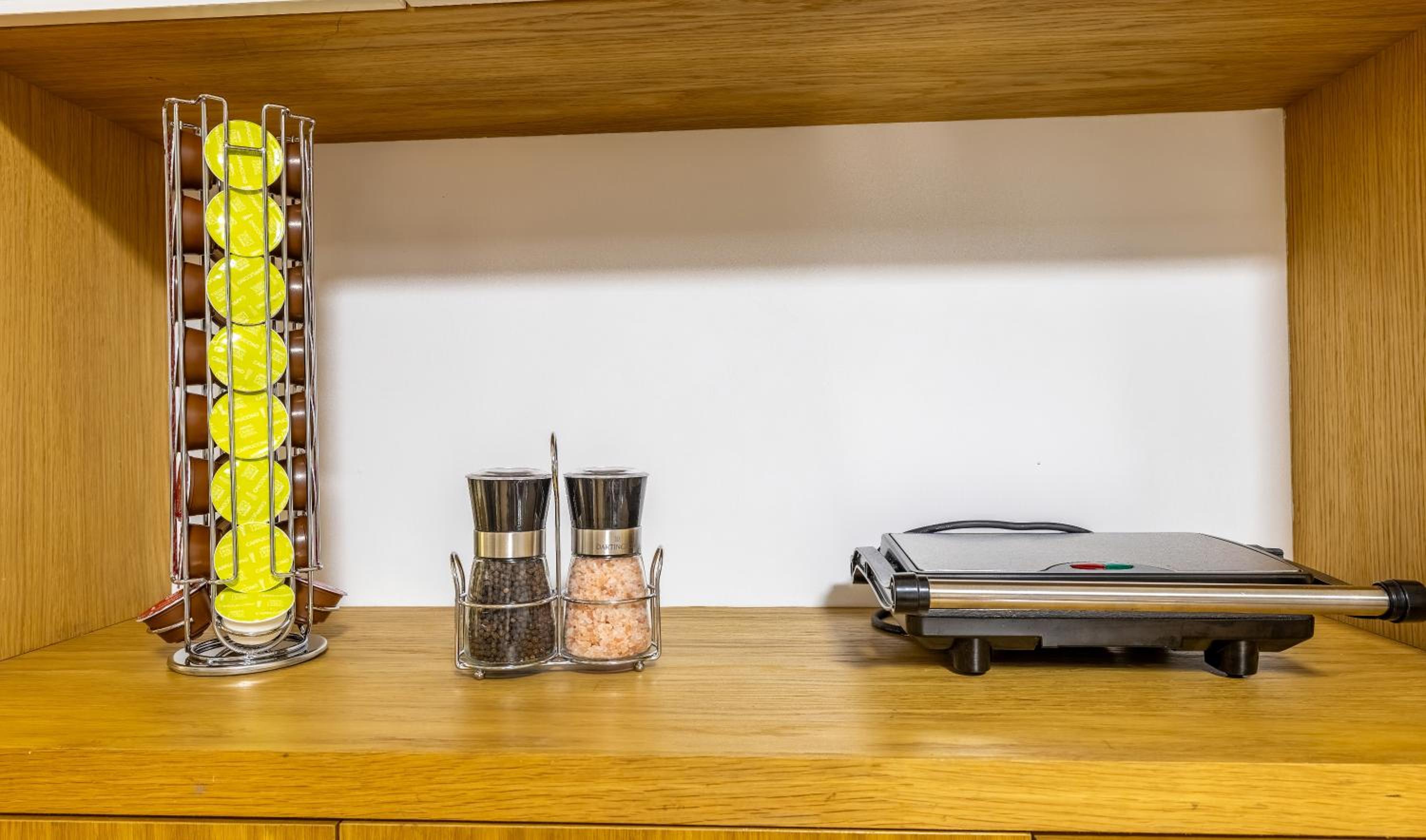 Quiet location in central London, close to Paddington, Regent Park, Lord's Cricket, late check-in