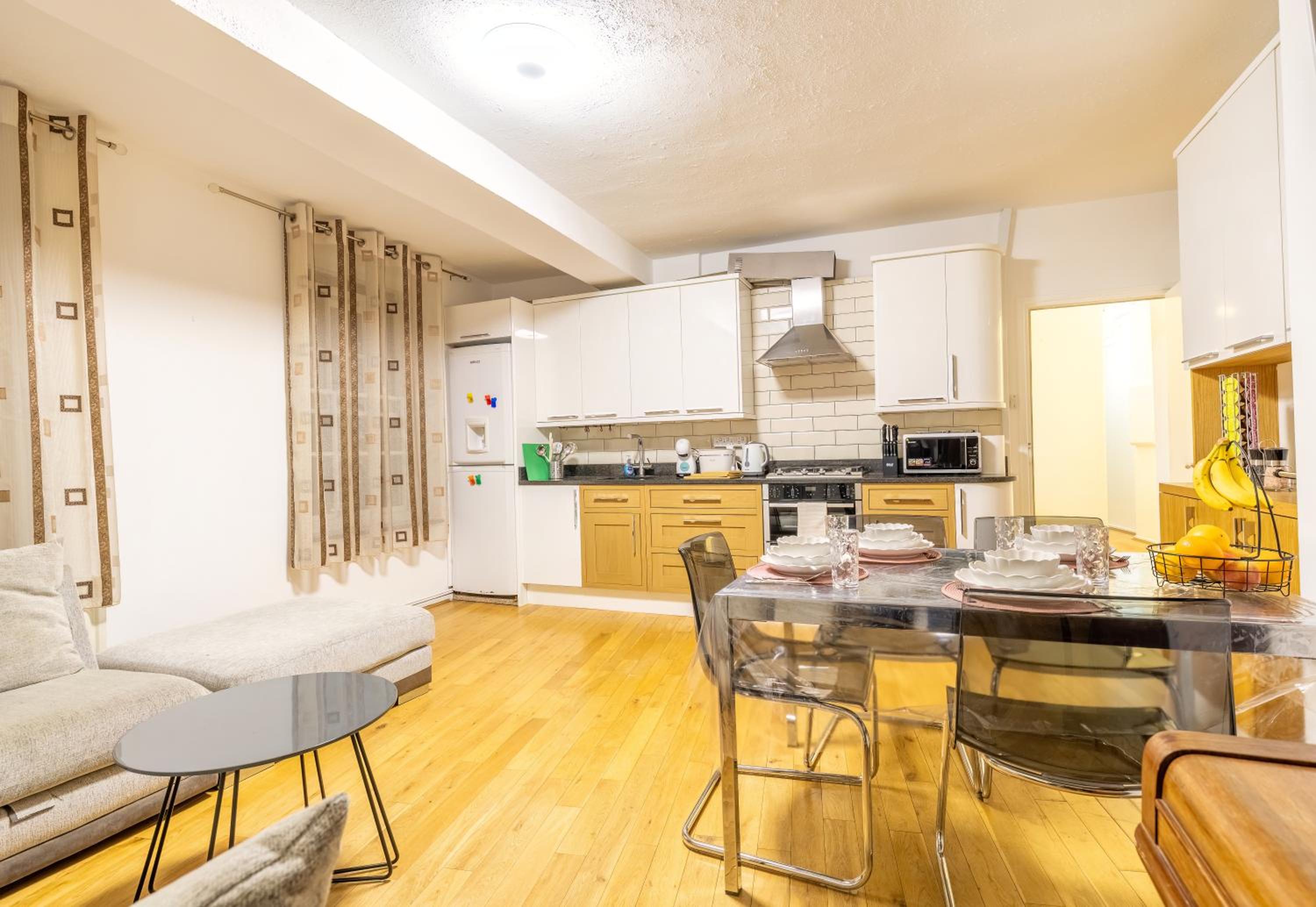 Quiet location in central London, close to Paddington, Regent Park, Lord's Cricket, late check-in