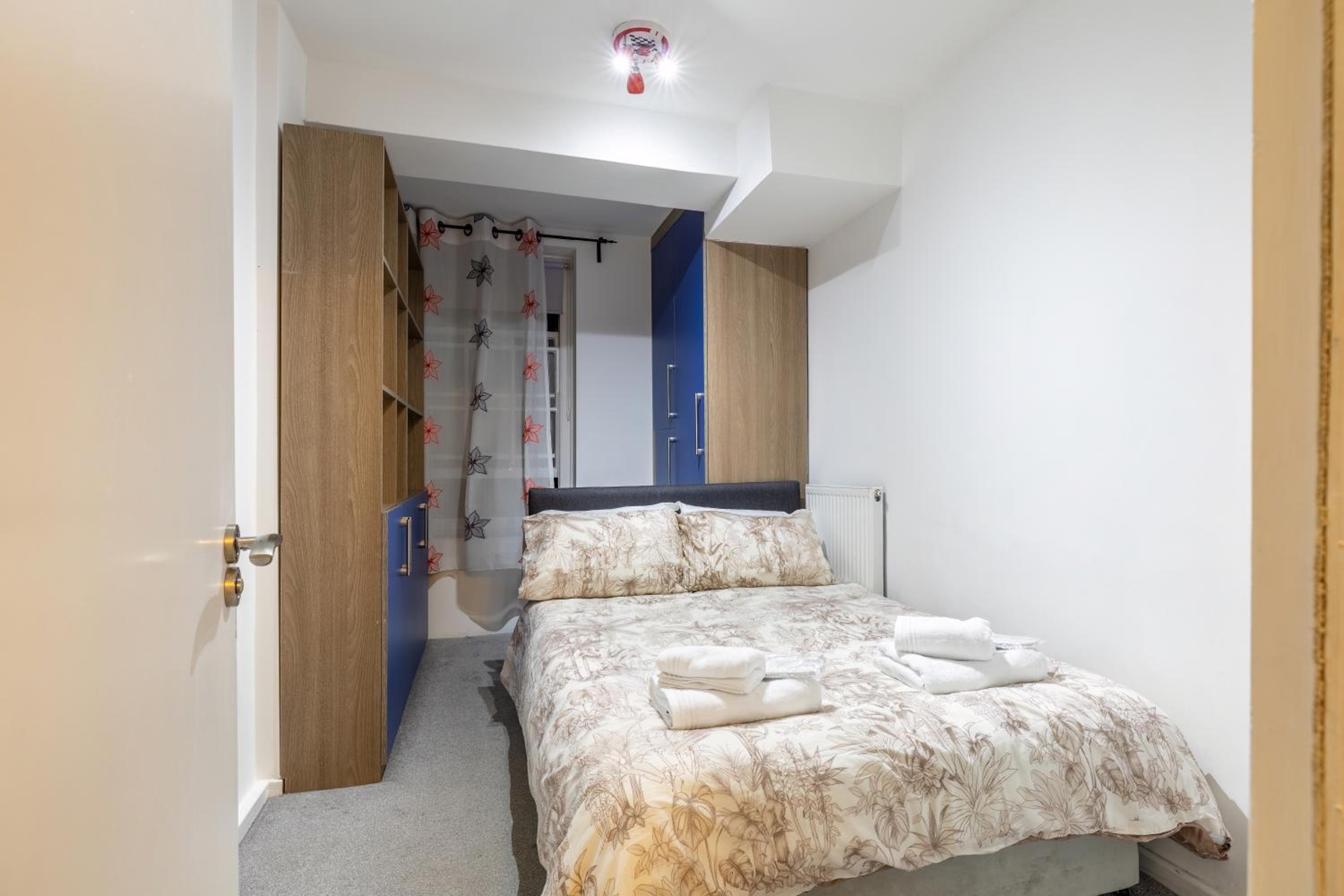 Quiet location in central London, close to Paddington, Regent Park, Lord's Cricket, late check-in