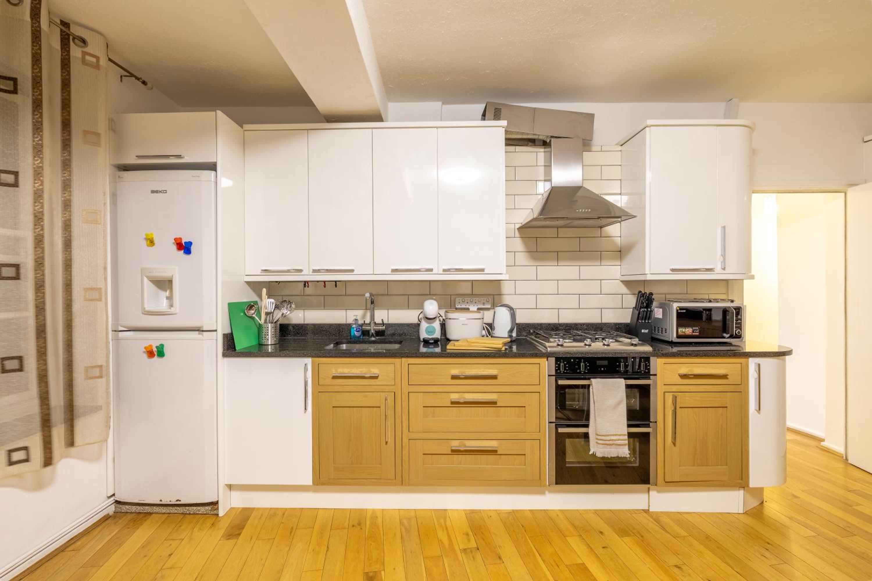 Quiet location in central London, close to Paddington, Regent Park, Lord's Cricket, late check-in
