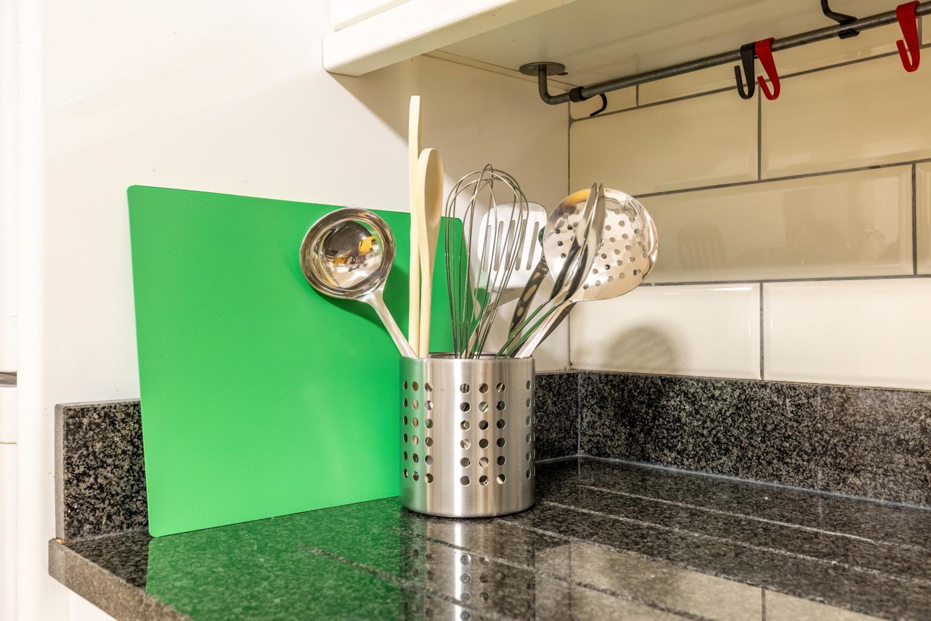 Quiet location in central London, close to Paddington, Regent Park, Lord's Cricket, late check-in