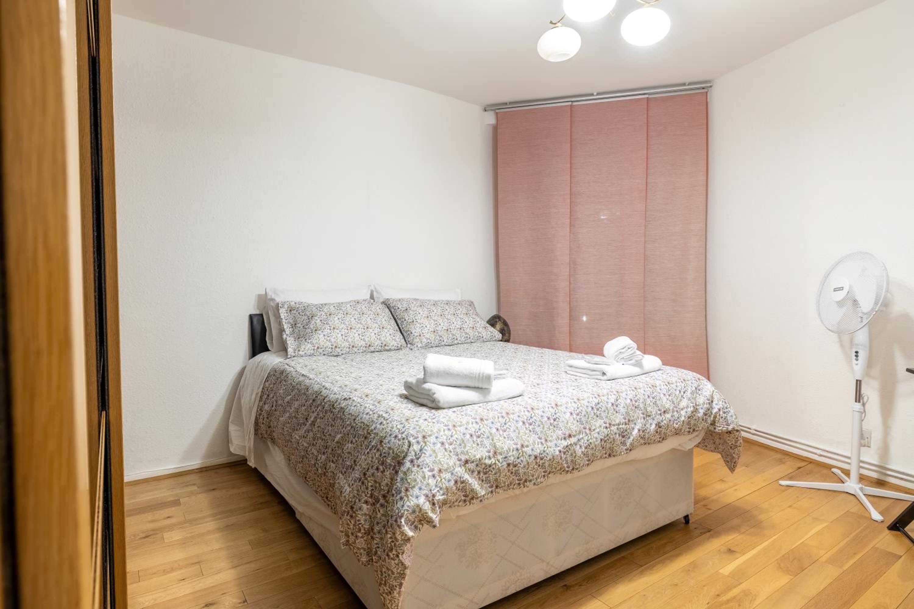 Quiet location in central London, close to Paddington, Regent Park, Lord's Cricket, late check-in