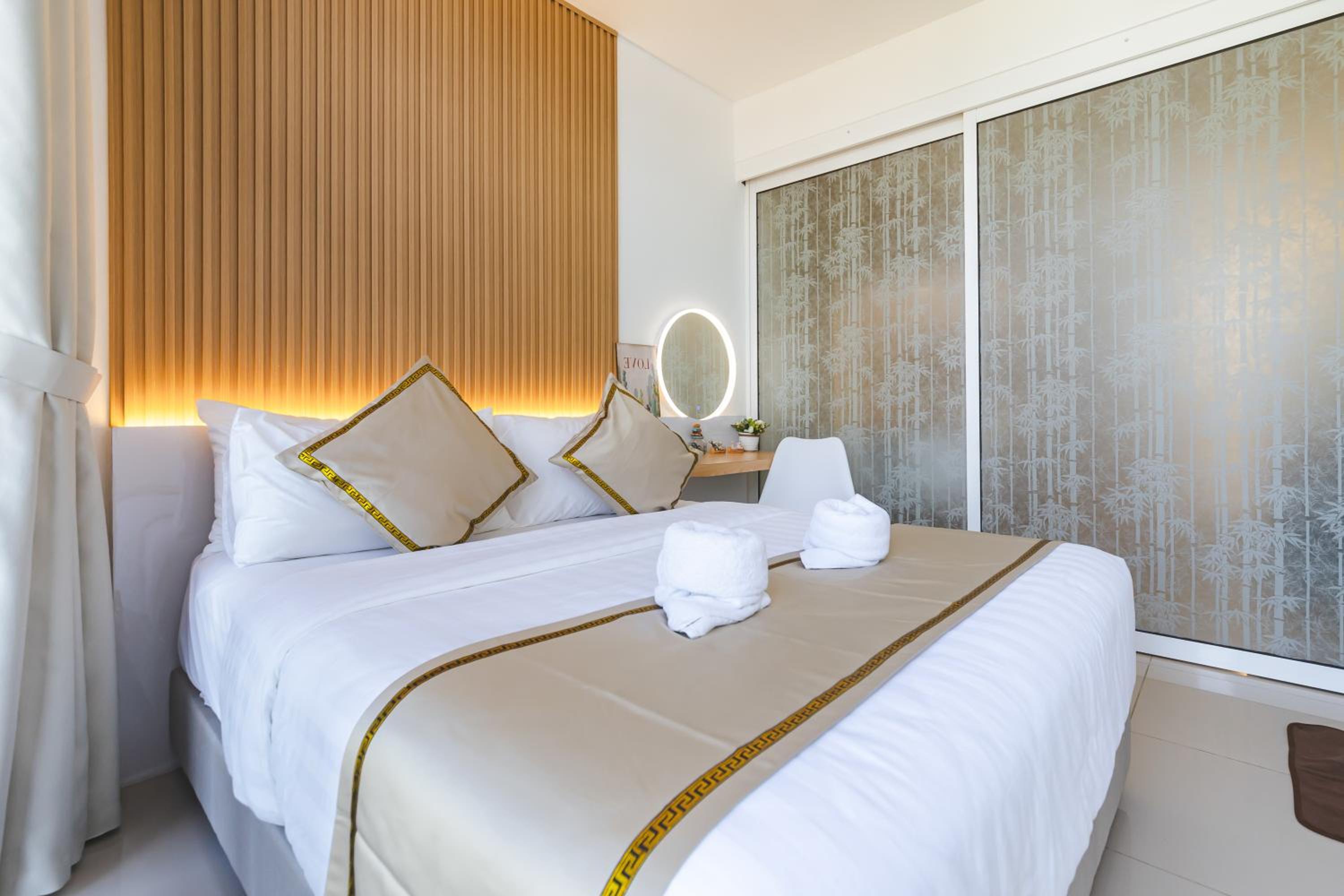 5StarPanda Seaview Suites at The Shore Kota Kinabalu