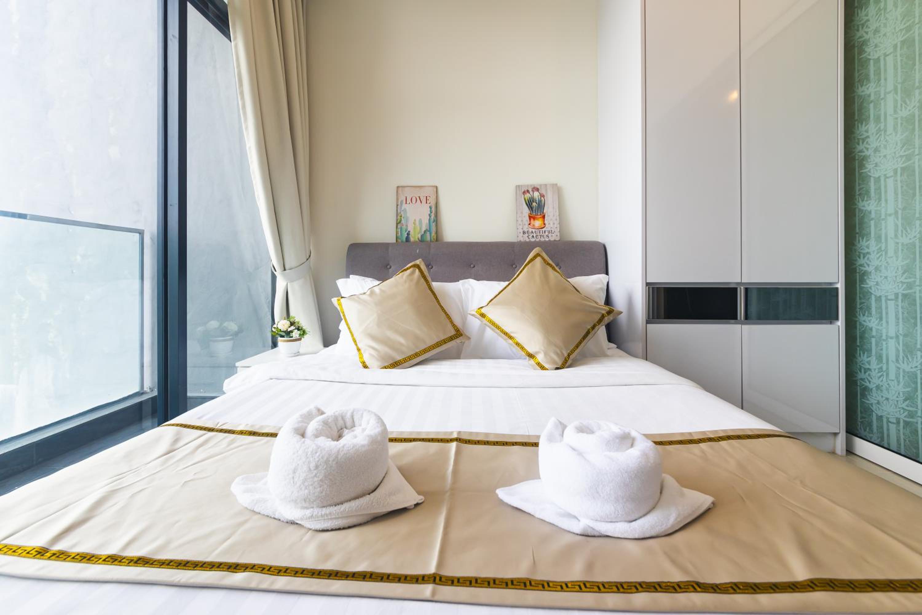 5StarPanda Seaview Suites at The Shore Kota Kinabalu