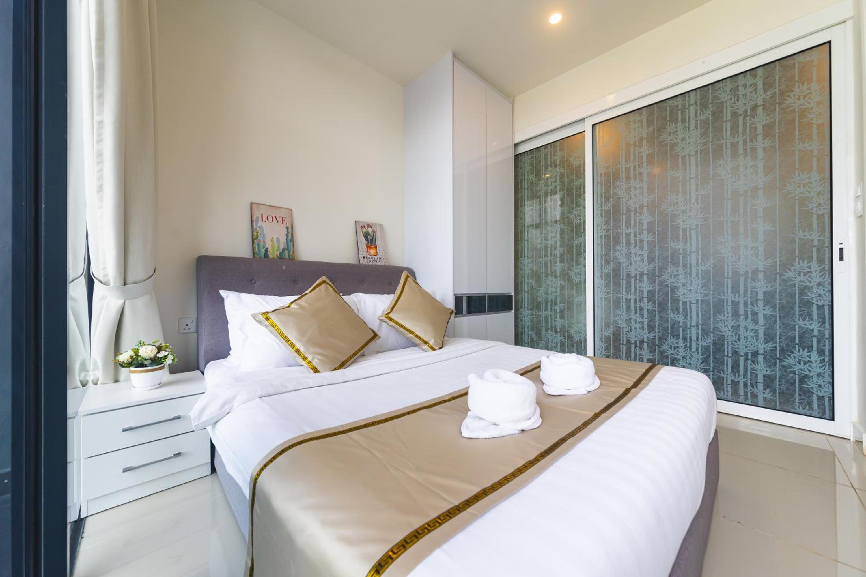 5StarPanda Seaview Suites at The Shore Kota Kinabalu