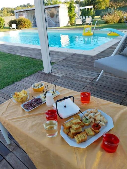 Villa Guazzi view 4