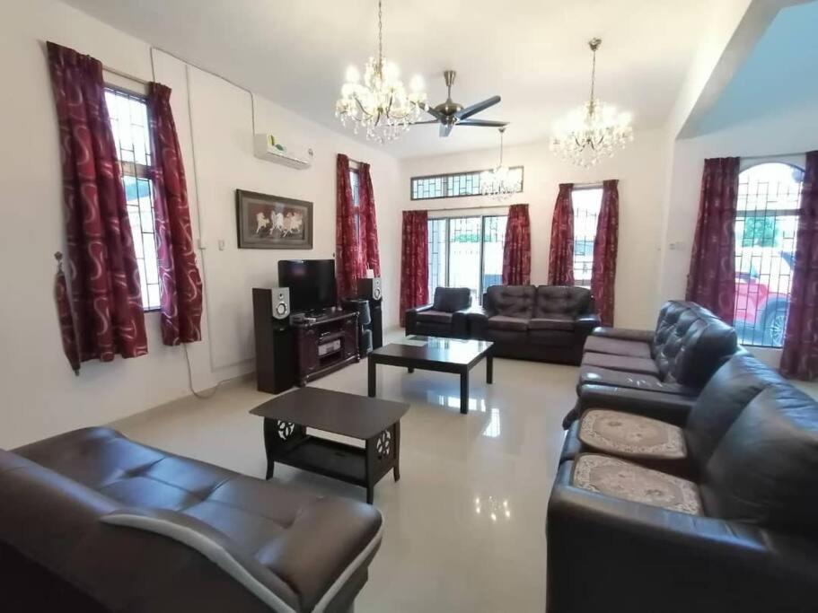 Lily's Villa at SpringHill photo 8