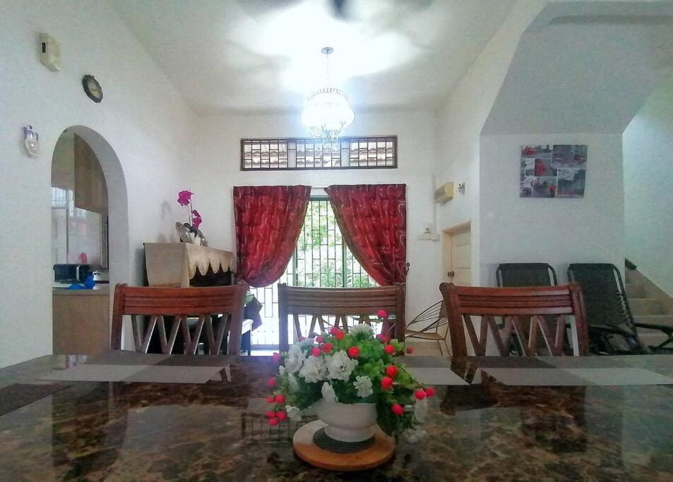 Lily's Villa at SpringHill