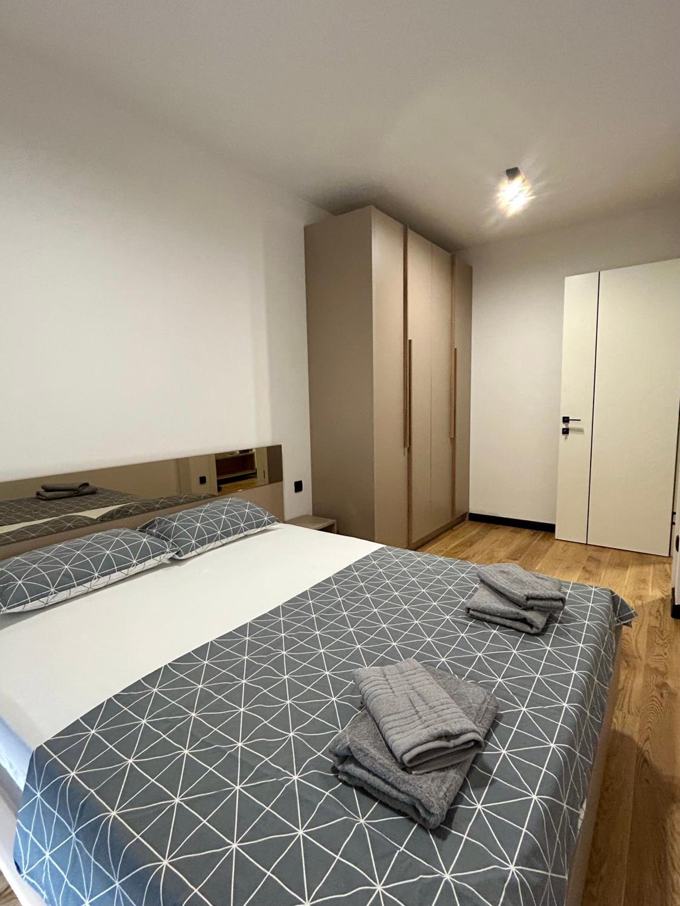 Apartman Avenija Sarajevo - Free Garage