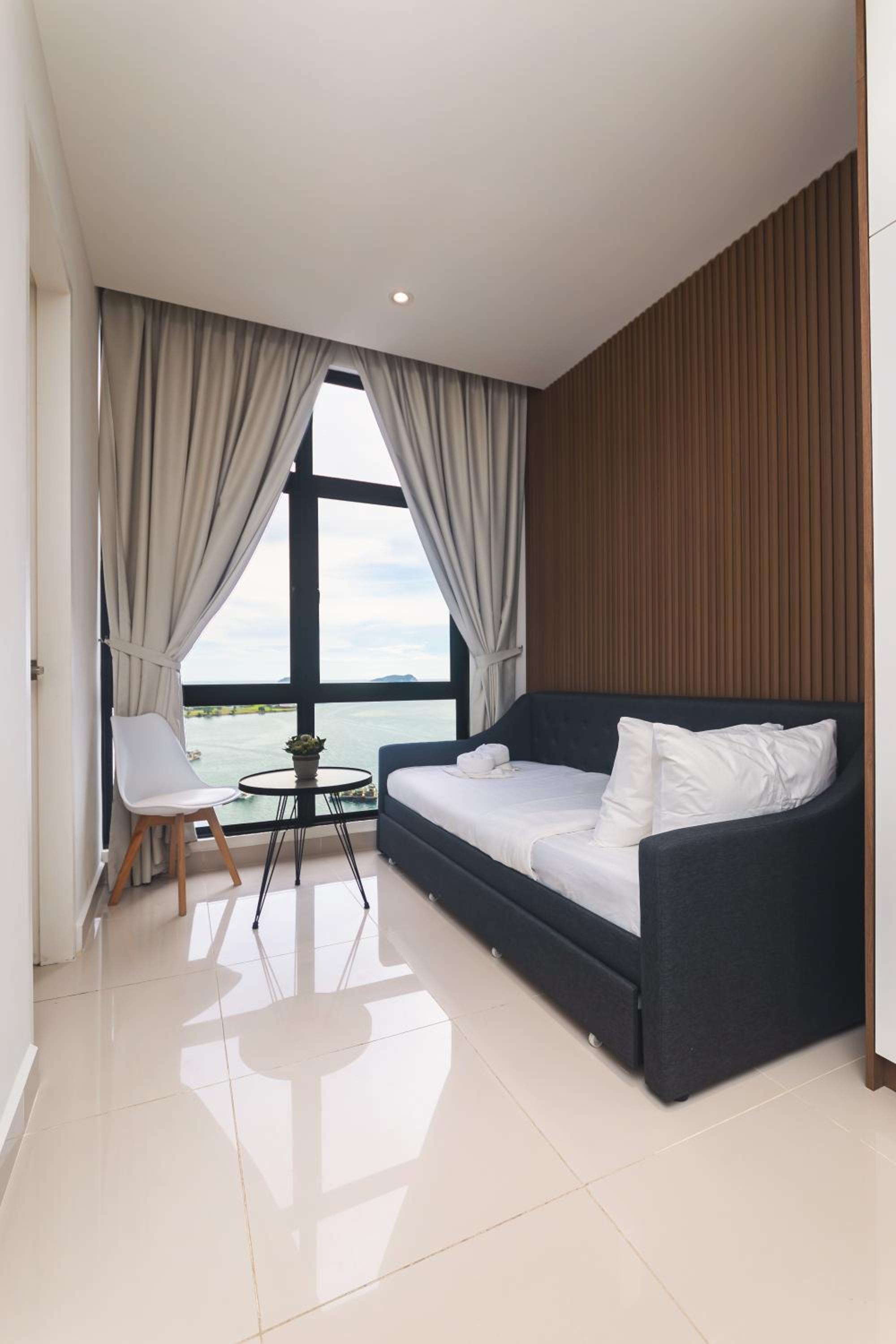 5StarPanda Seaview Suites at The Shore Kota Kinabalu