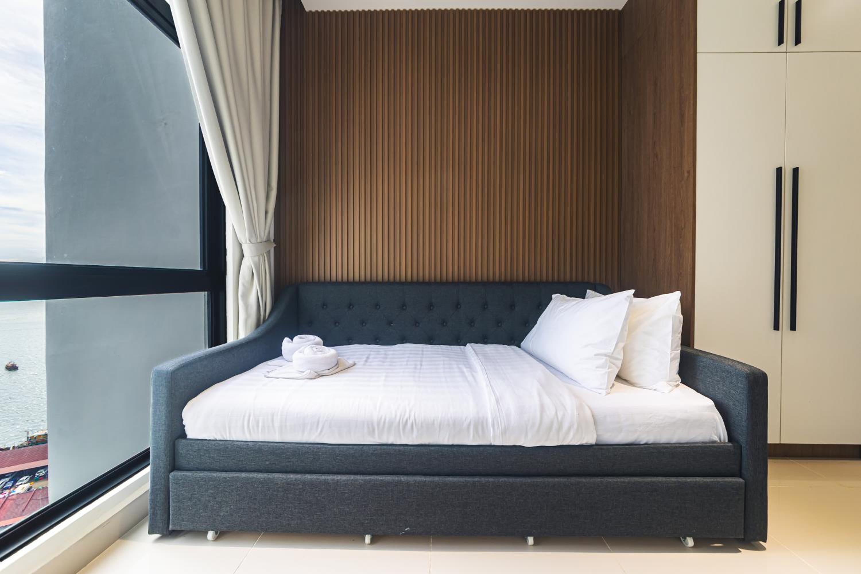 5StarPanda Seaview Suites at The Shore Kota Kinabalu
