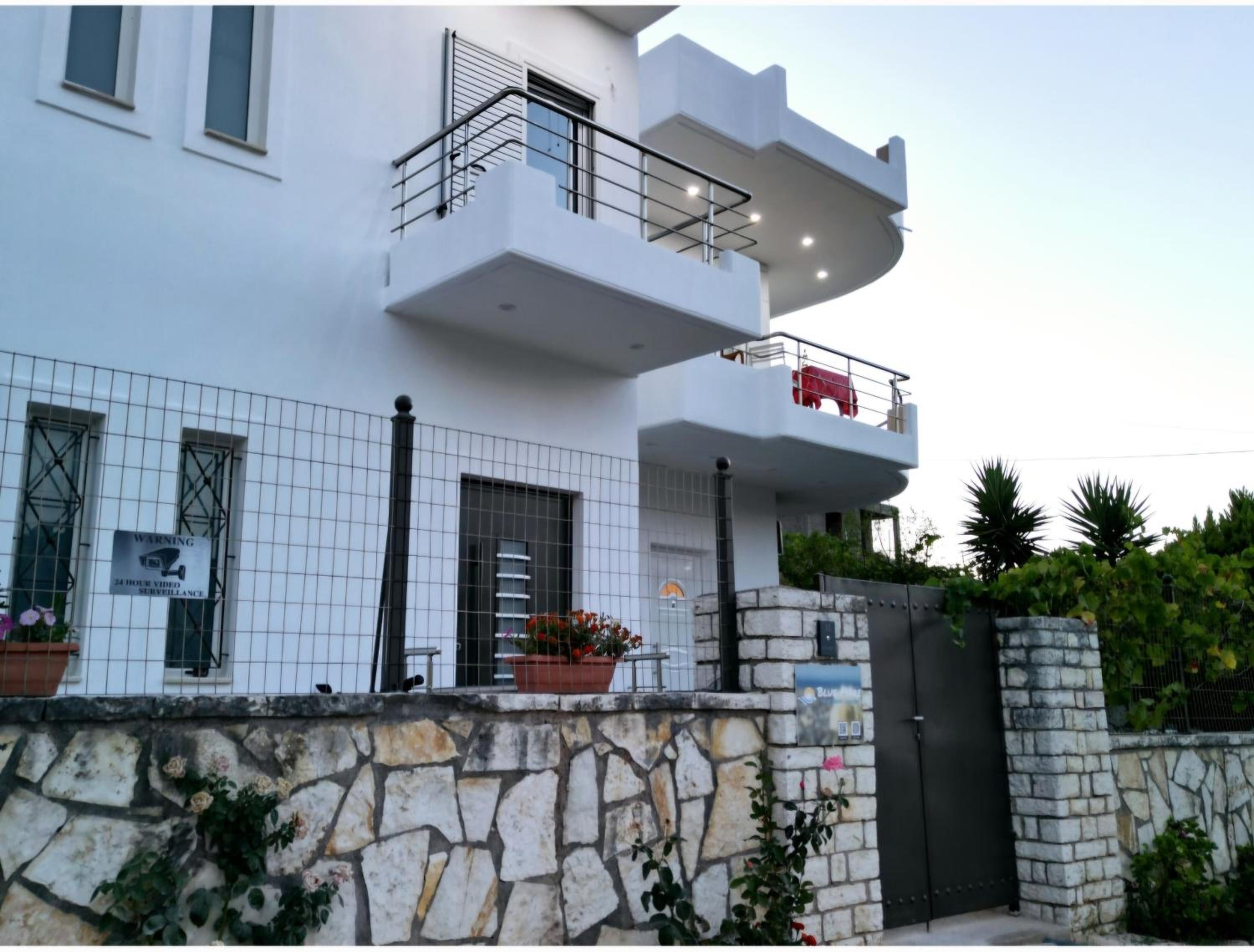 Blue Mare Apartments