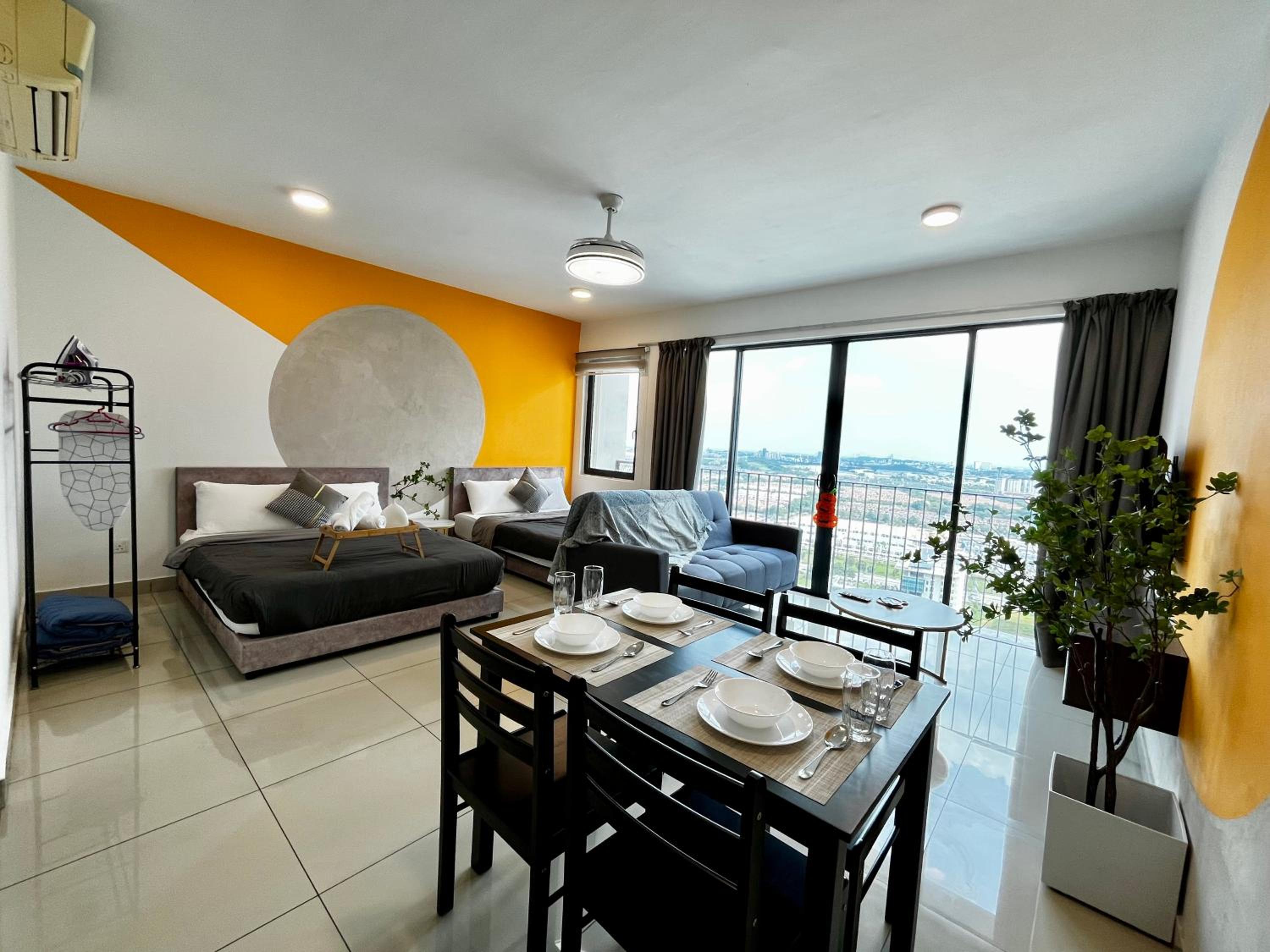 1-5 Pax Comfy Trefoil Studio-Walk to Setia City Mall & Setia City Convention Centre photo 5