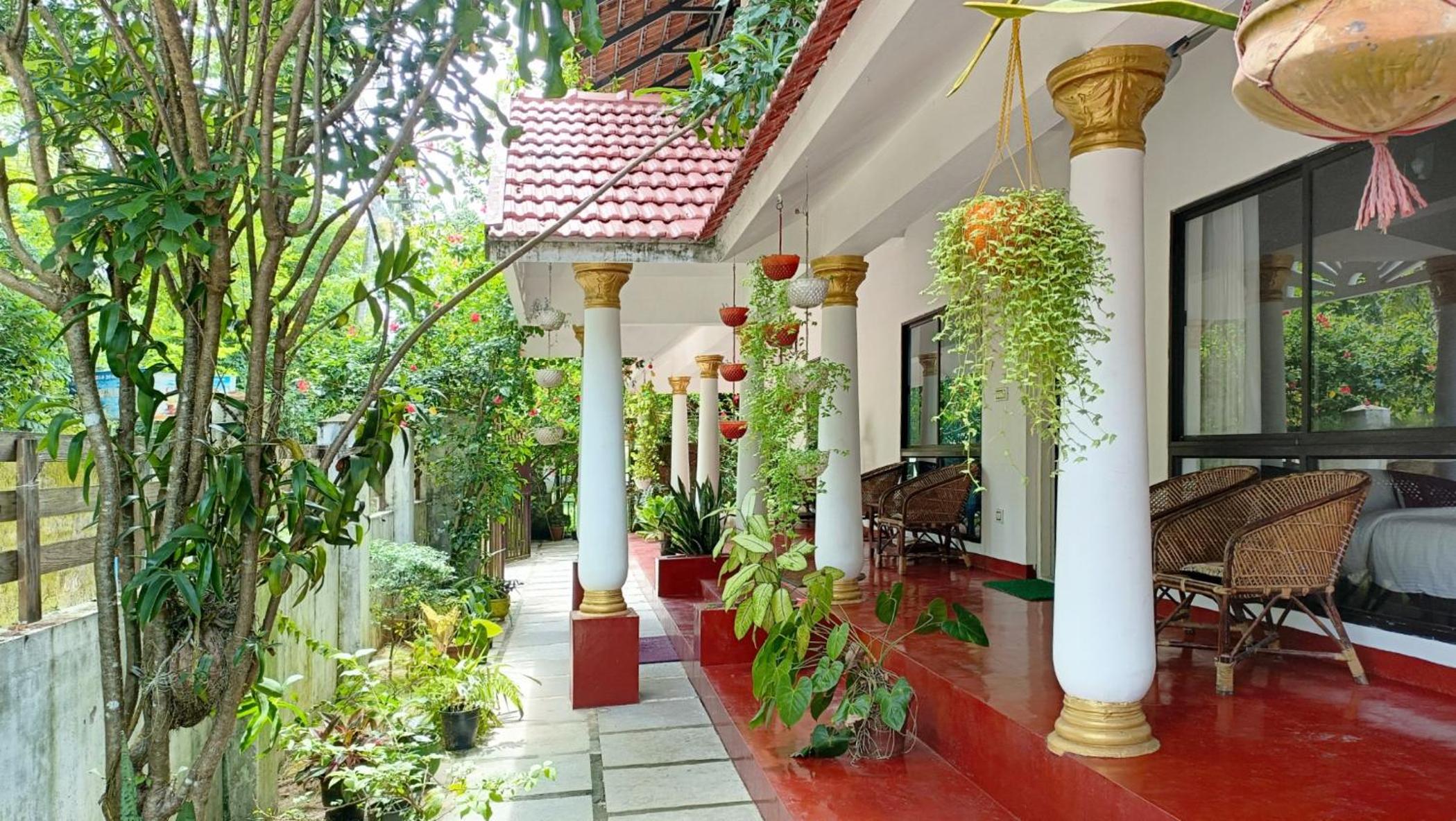 Marari Beach Cleettus Homestay