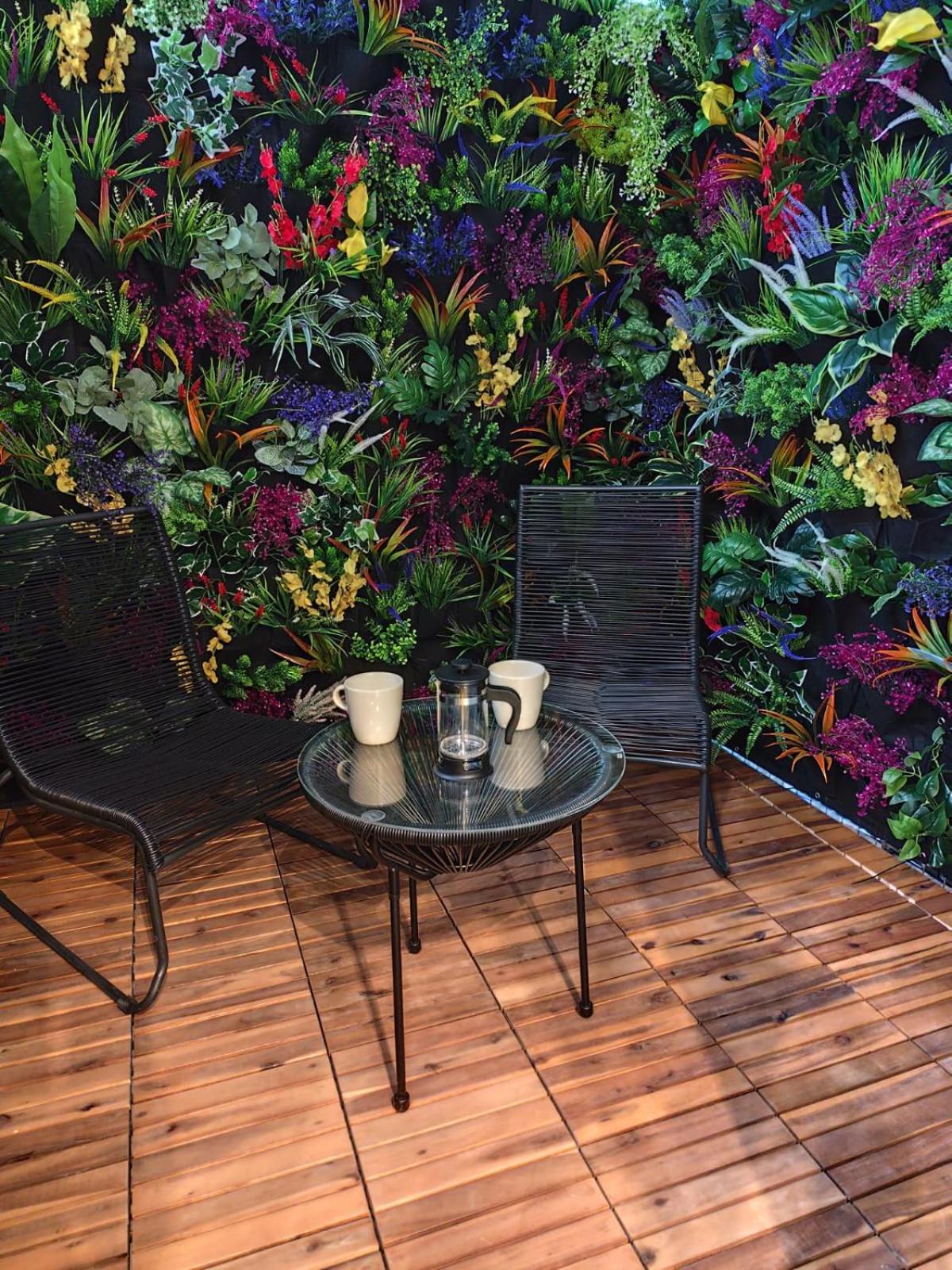 My Secret Garden rooms - Apartment with 2 private rooms, separate baths and balcony garden