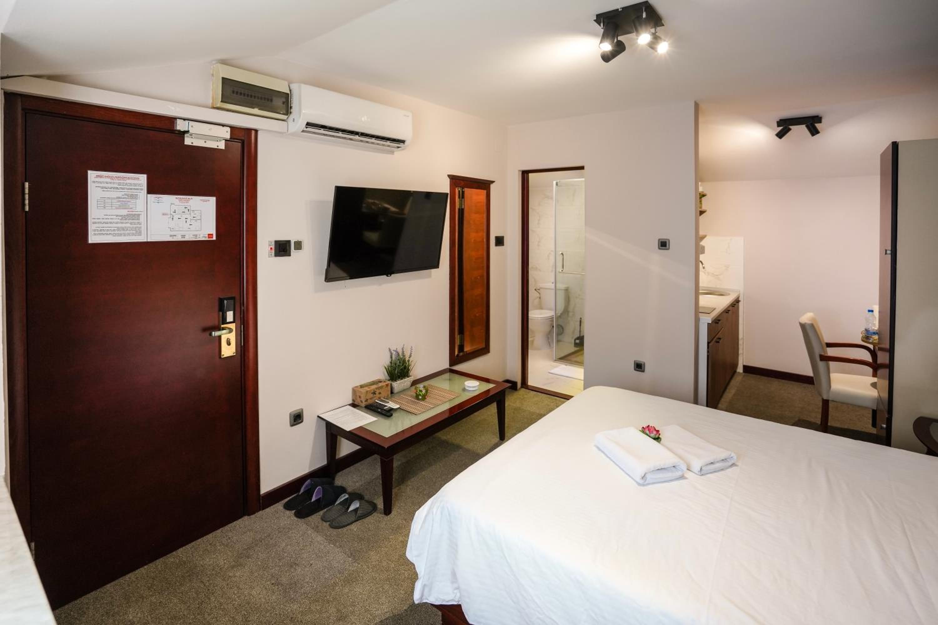 hotel room