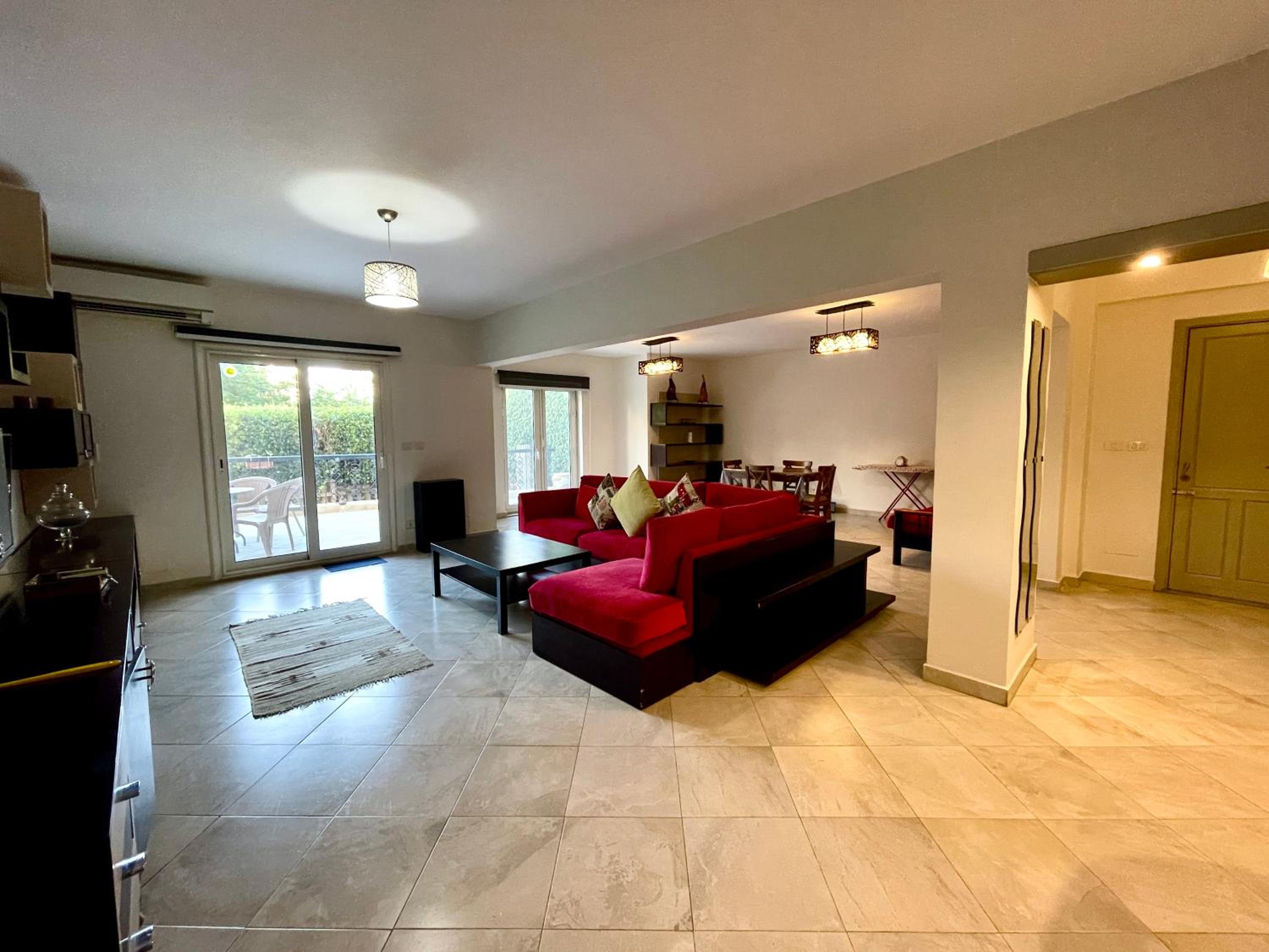 2BR Apartment with Private Garden in Downtown Rehab Near Malls