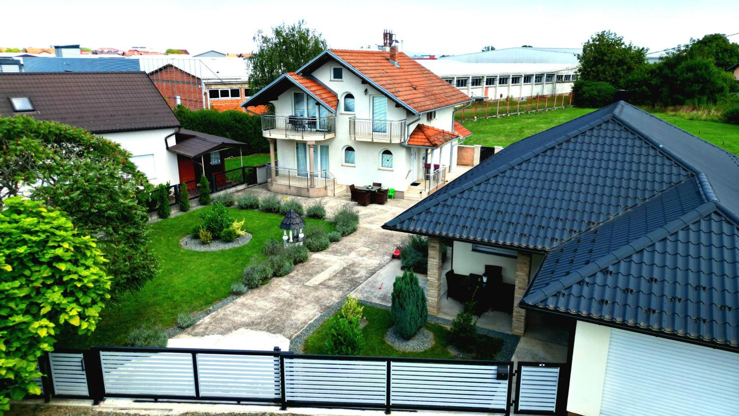 Villa Zlatan Poolside