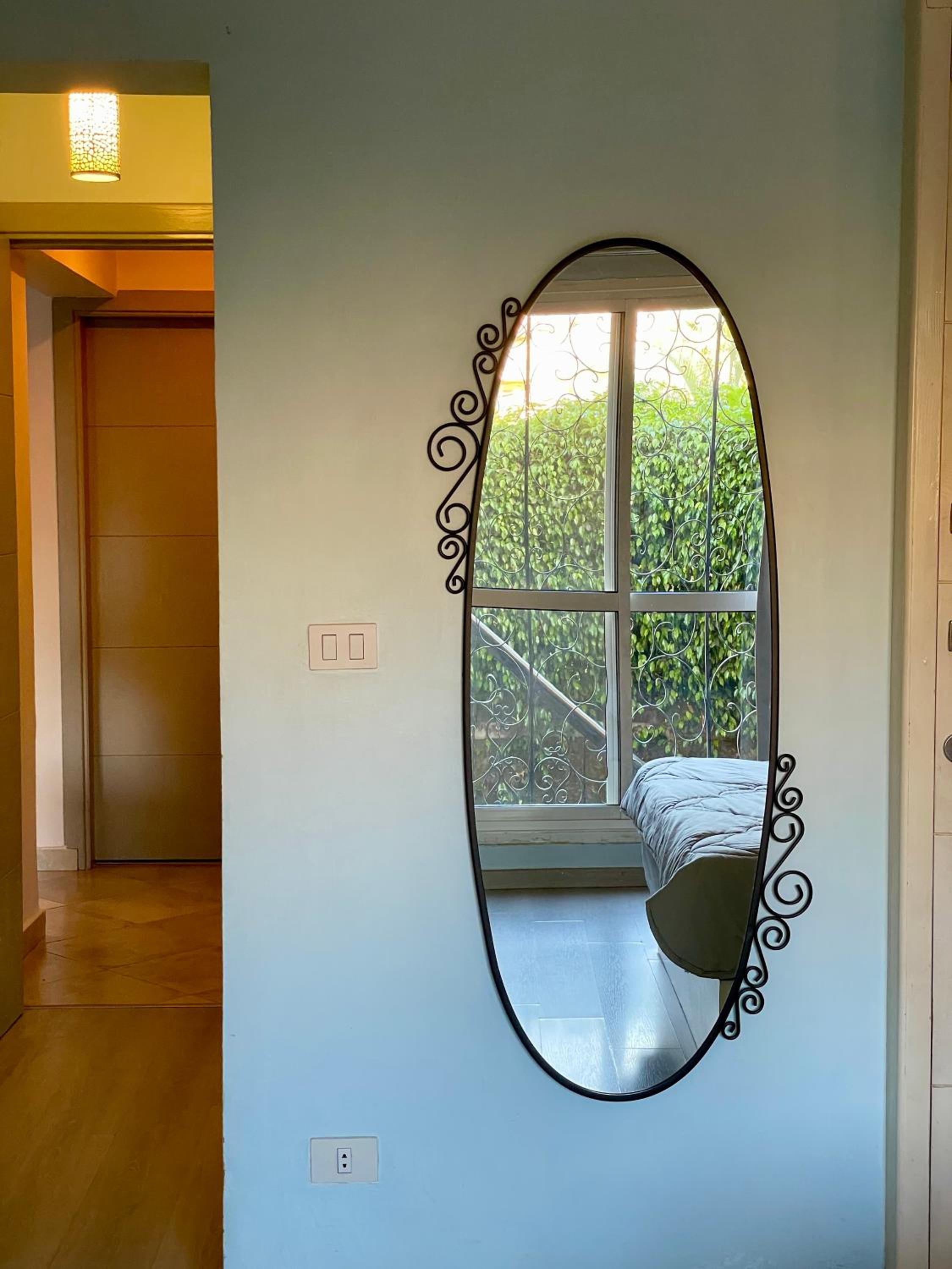 2BR Apartment with Private Garden in Downtown Rehab Near Malls