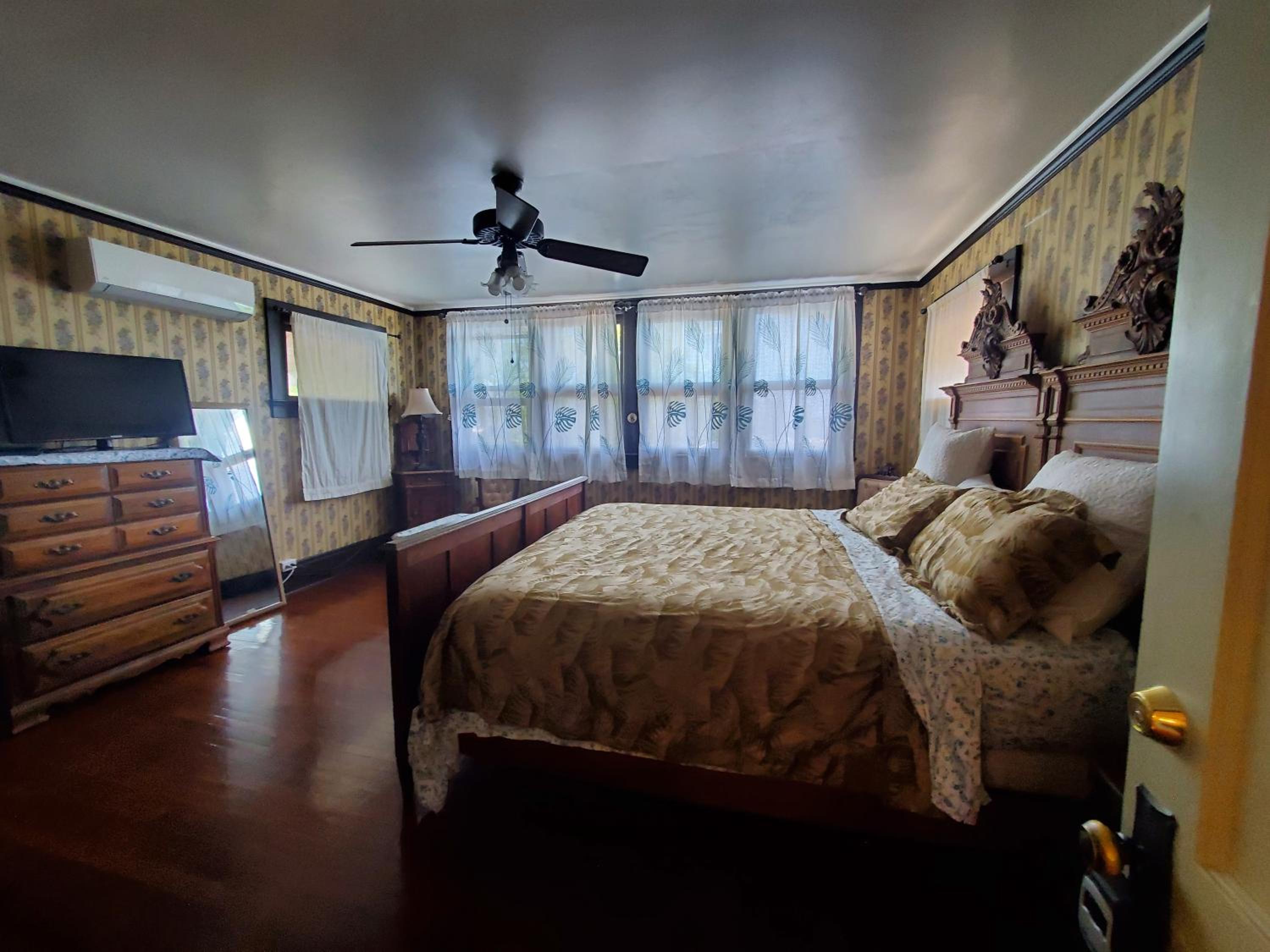 Manoa Valley Inn