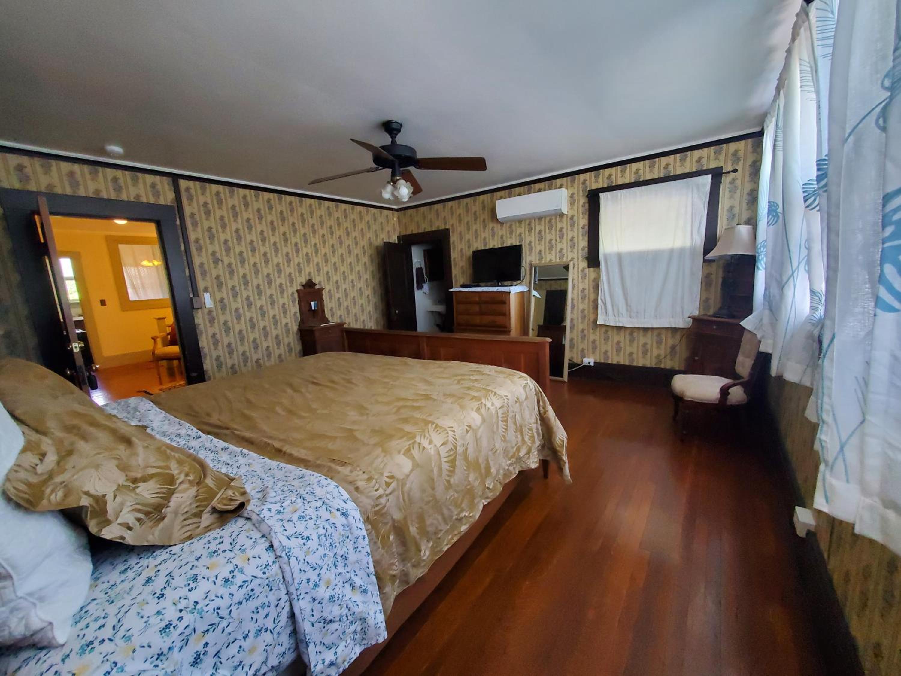 Manoa Valley Inn
