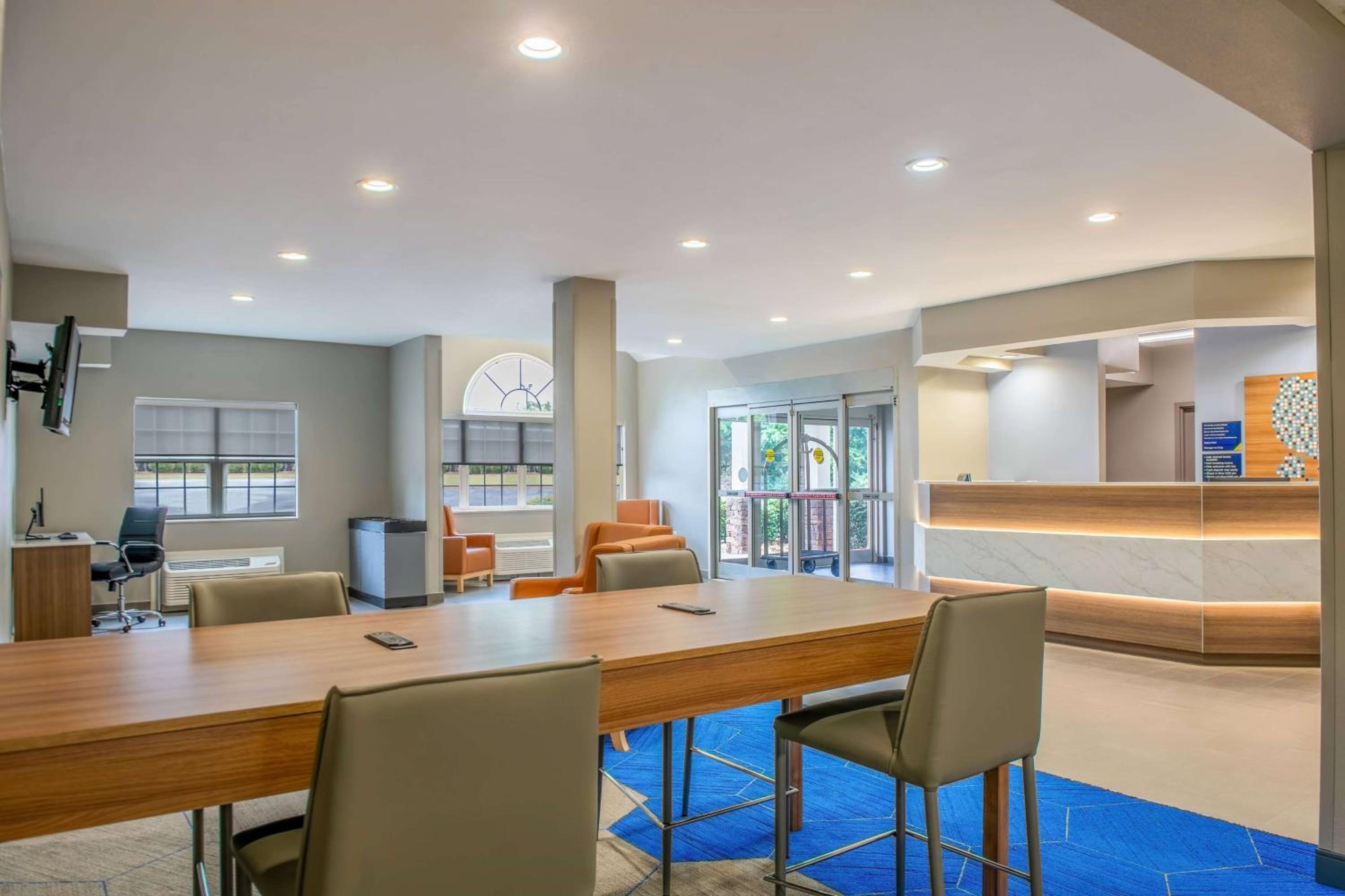 Microtel Inn and Suites by Wyndham Anderson SC view 3
