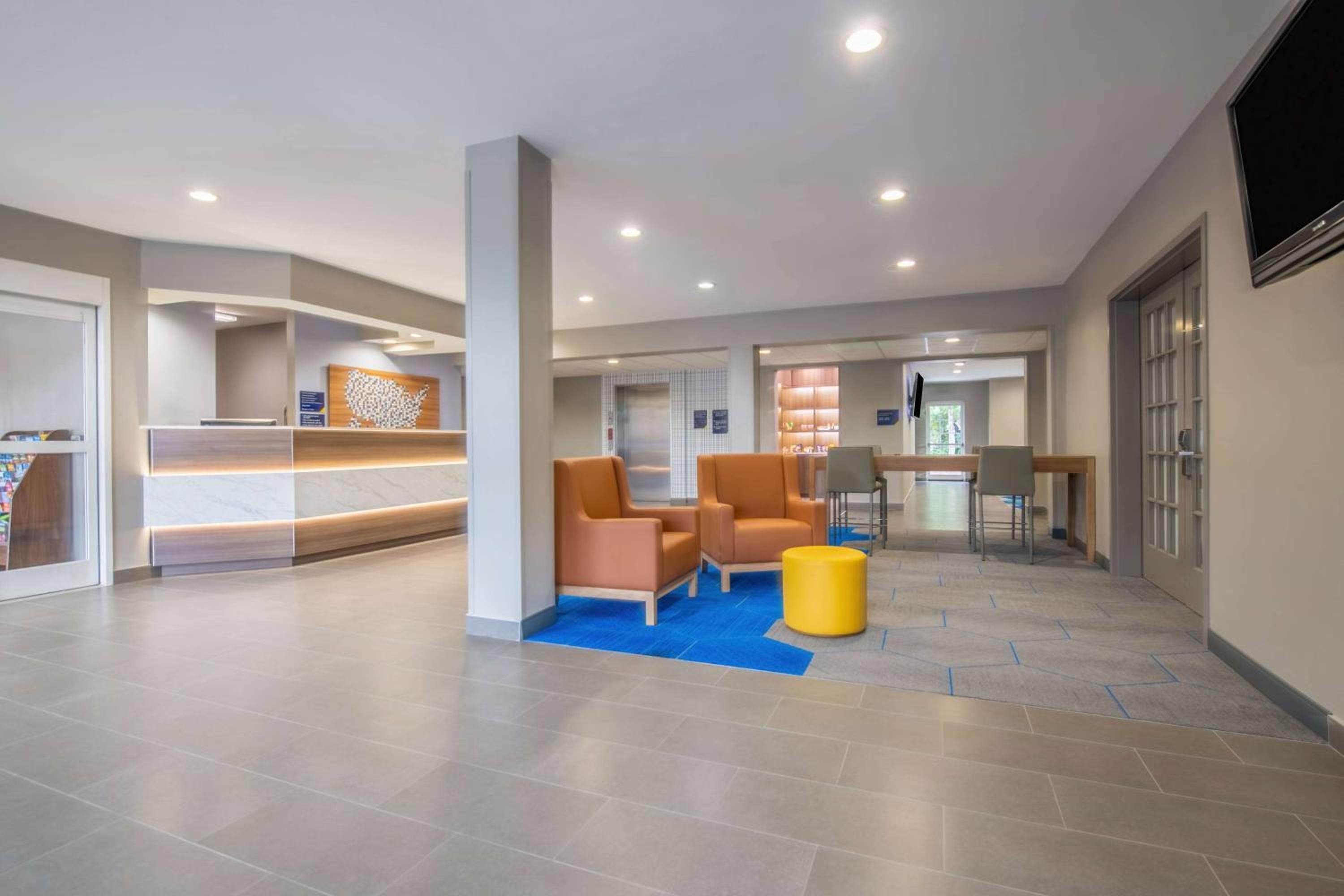 Microtel Inn and Suites by Wyndham Anderson SC view 4