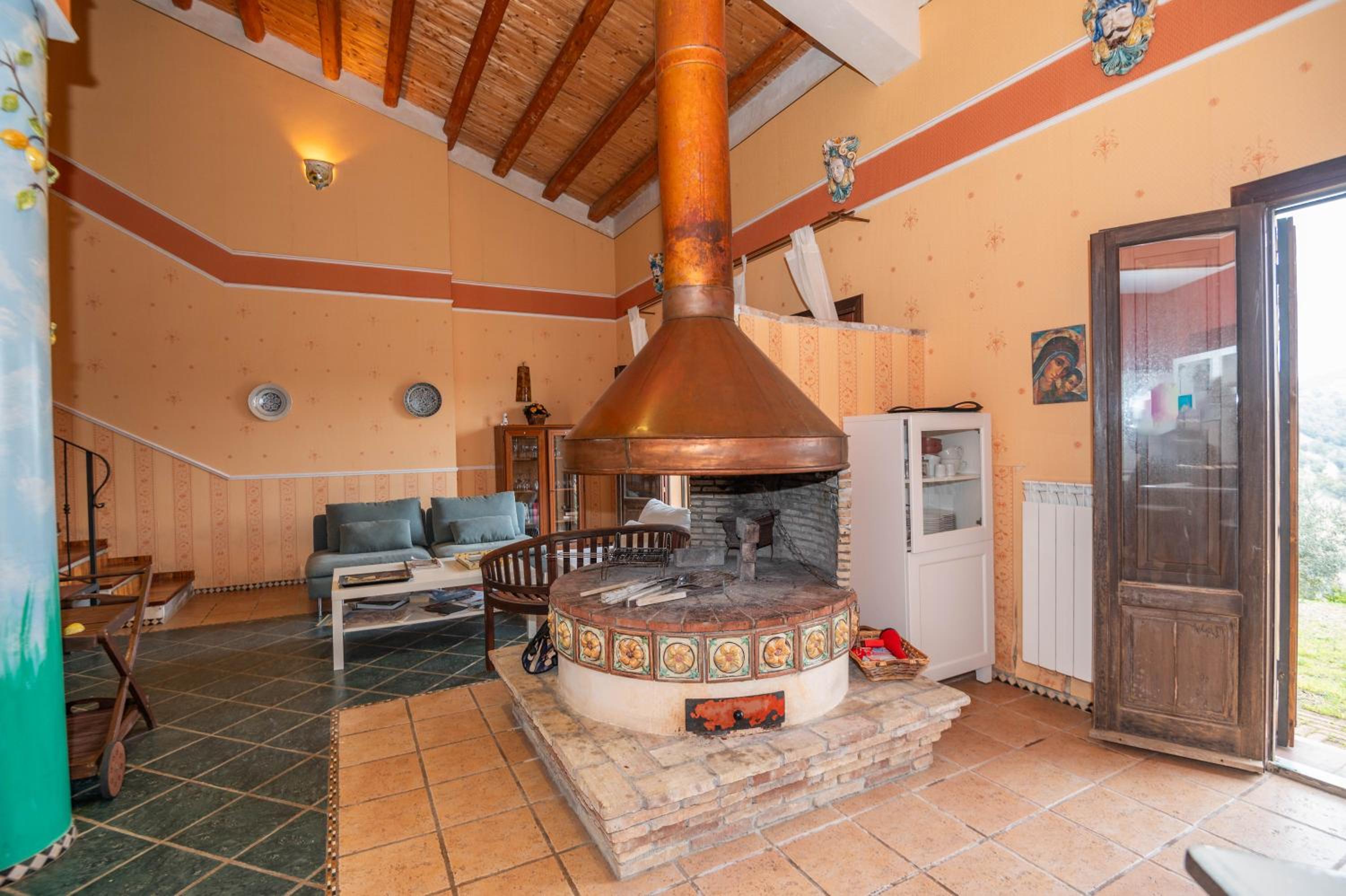 La Loggia Wanderlust Experience