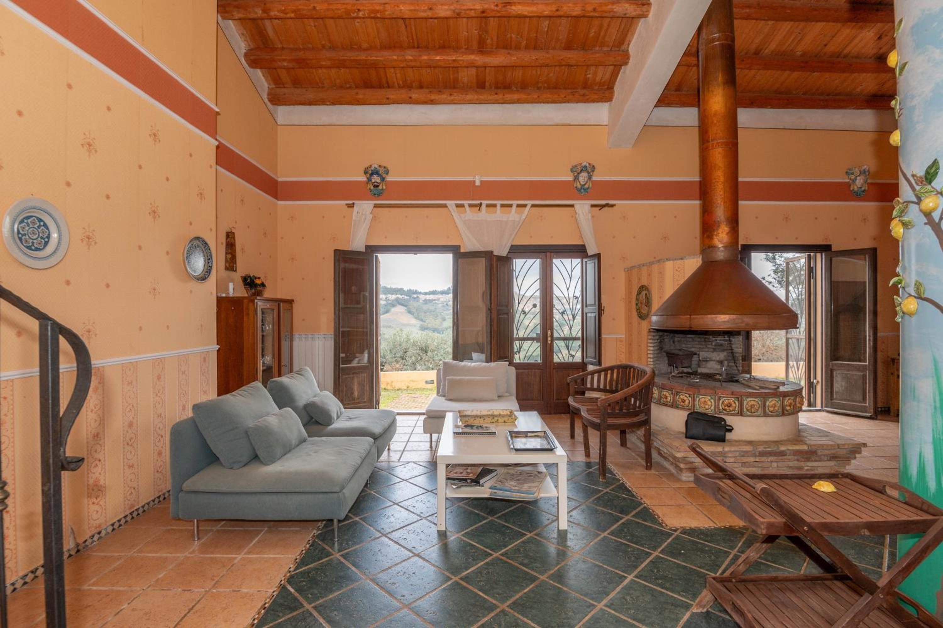 La Loggia Wanderlust Experience