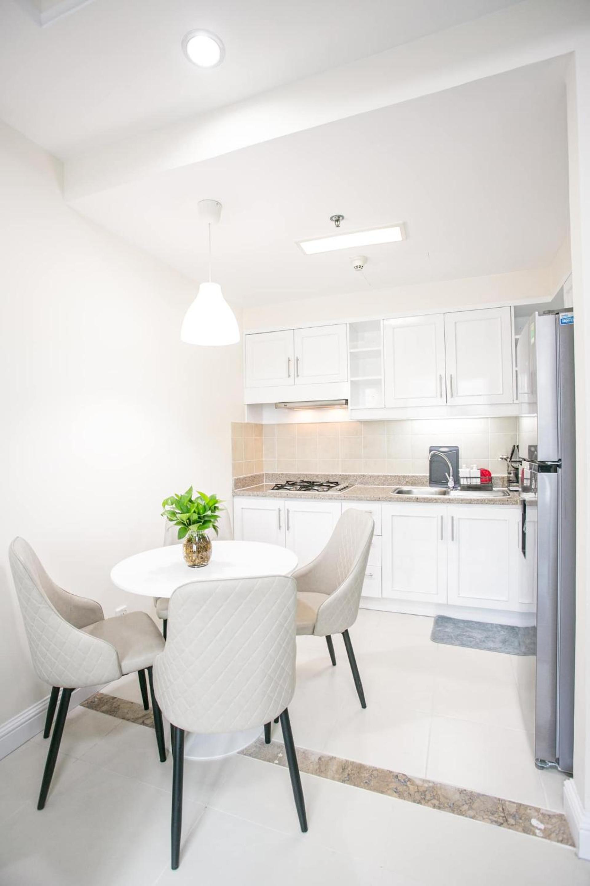 GEM Residence - The Manor Central