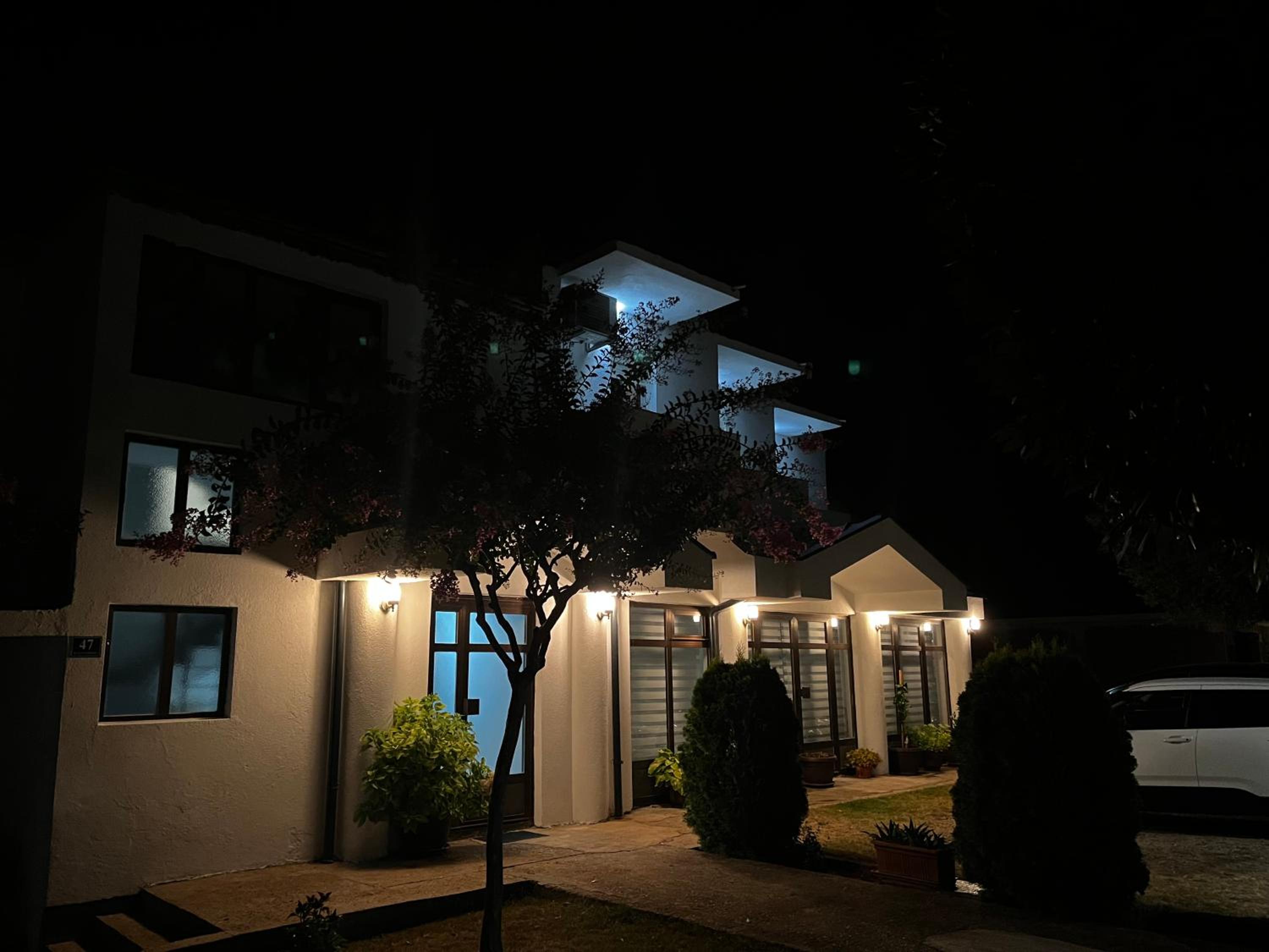 B&B Family OSTOJIĆ
